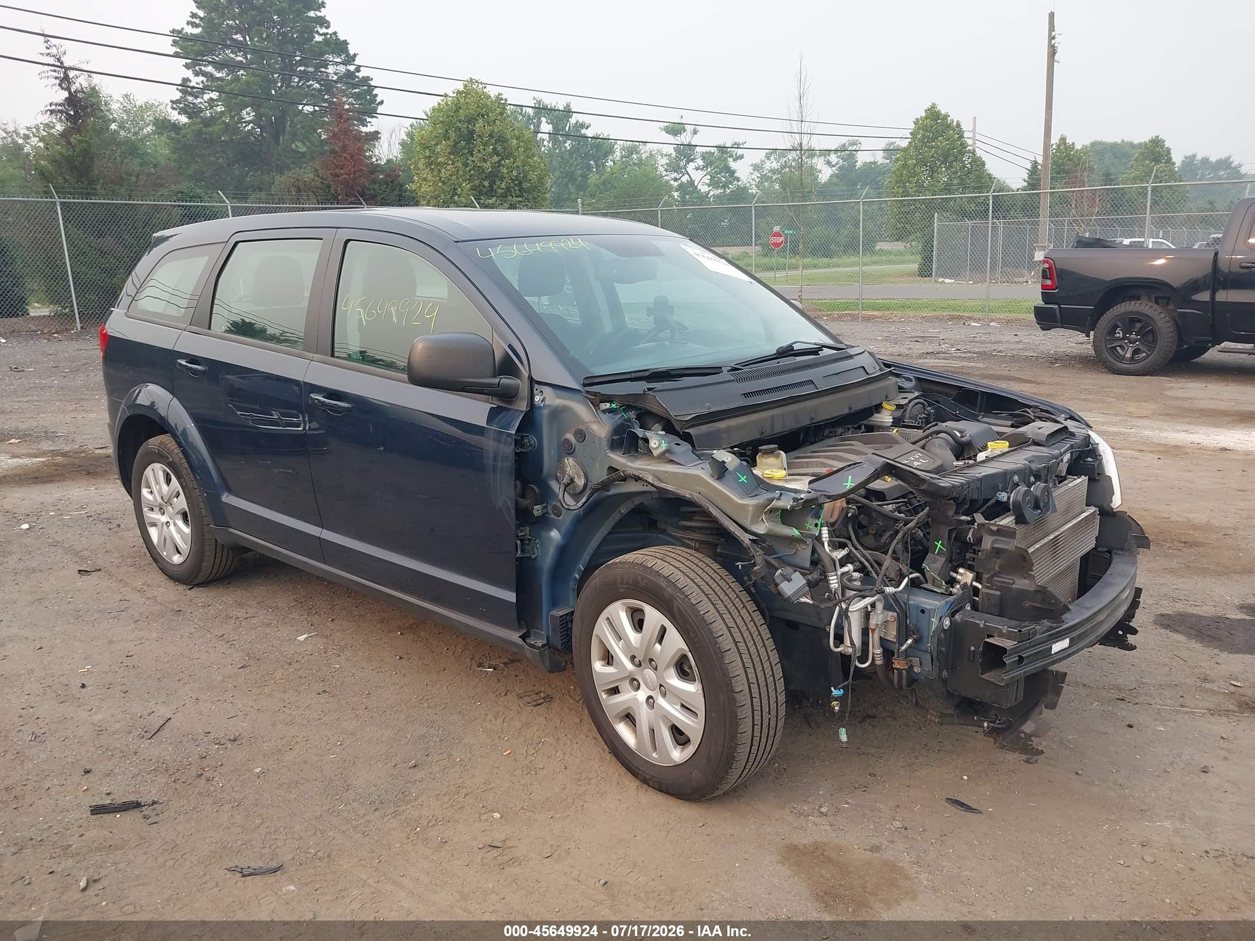 2015 Dodge Journey American Value, VIN 3C4PDCAB2FT610935 — Front end