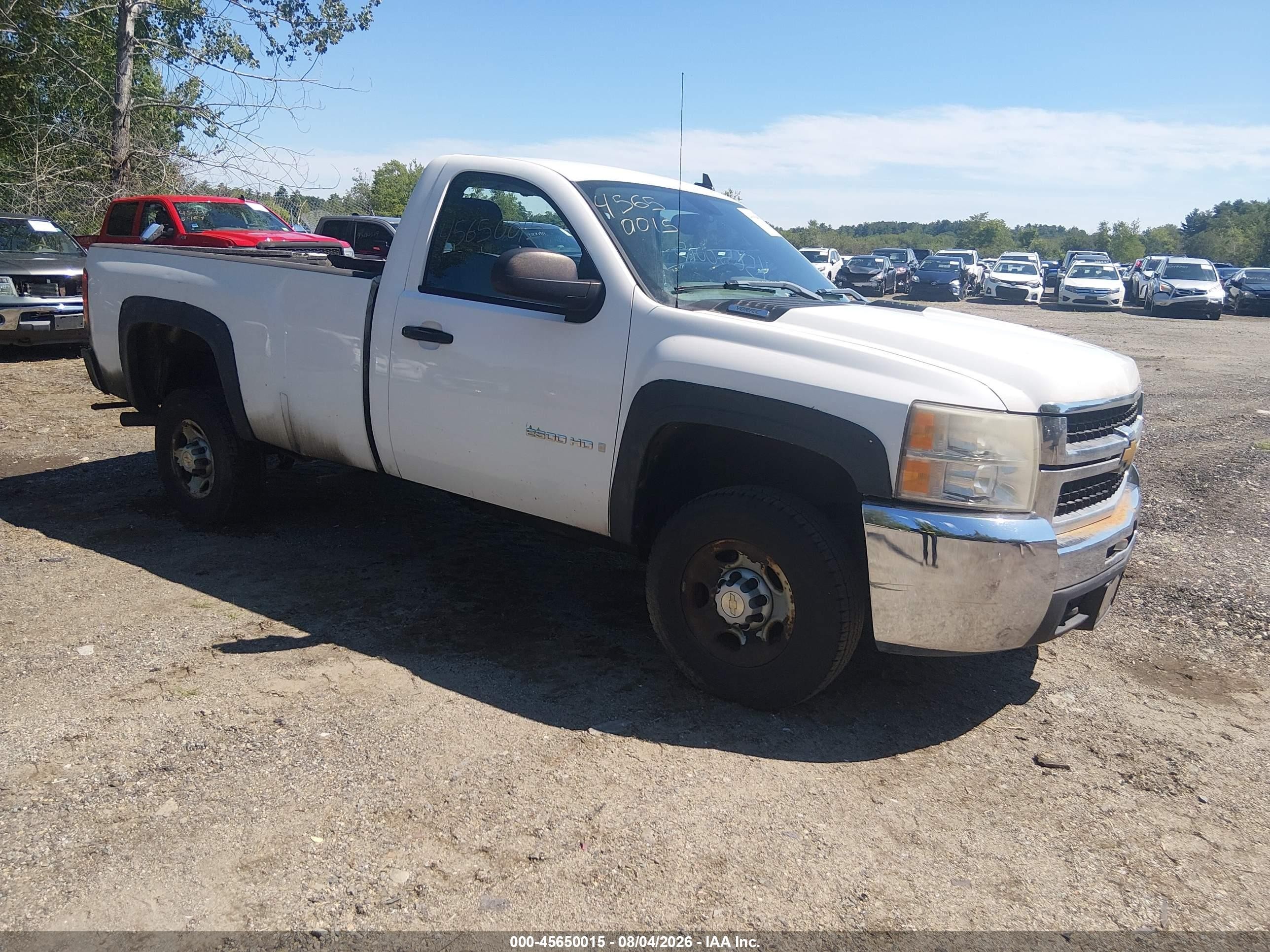 2007 Chevrolet Silverado 2500HD Work Truck, VIN 1GCHC24K17E575724 — Roof