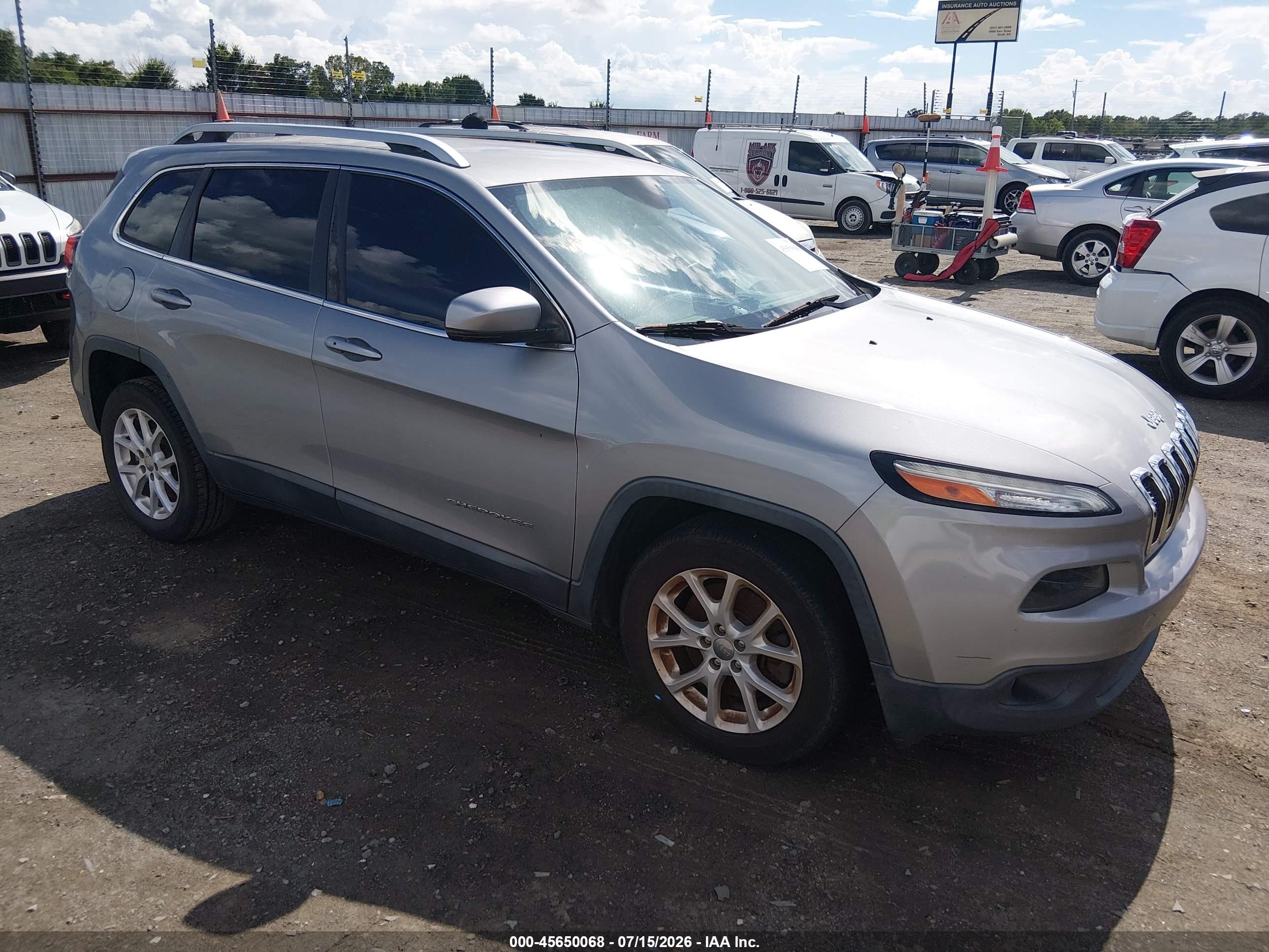2015 Jeep Cherokee Latitude, VIN 1C4PJLCB5FW597419 — Обычный износ