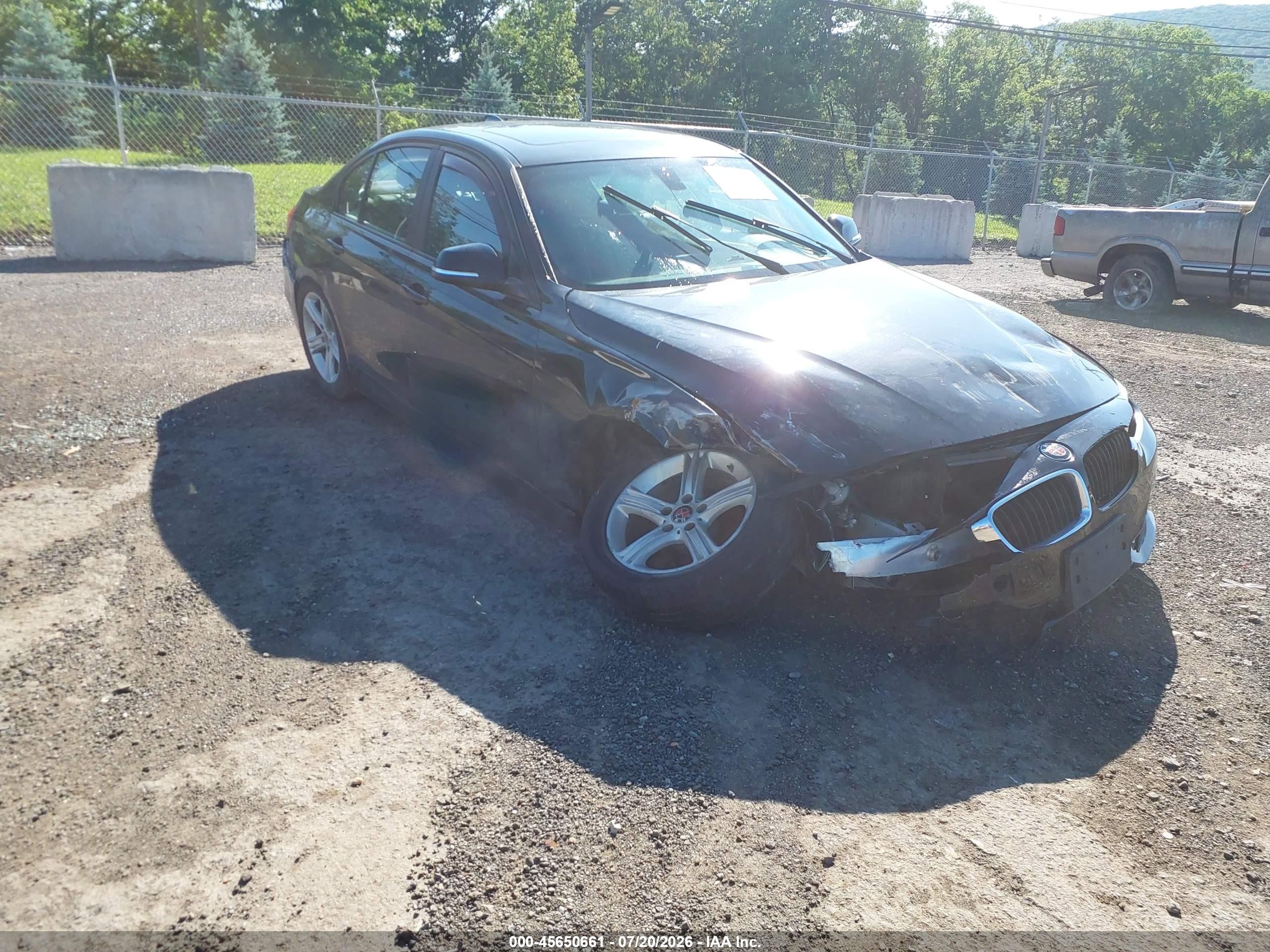 2013 BMW 3 Series 328i xDrive, VIN WBA3B5C50DJ598664 — Normal wear