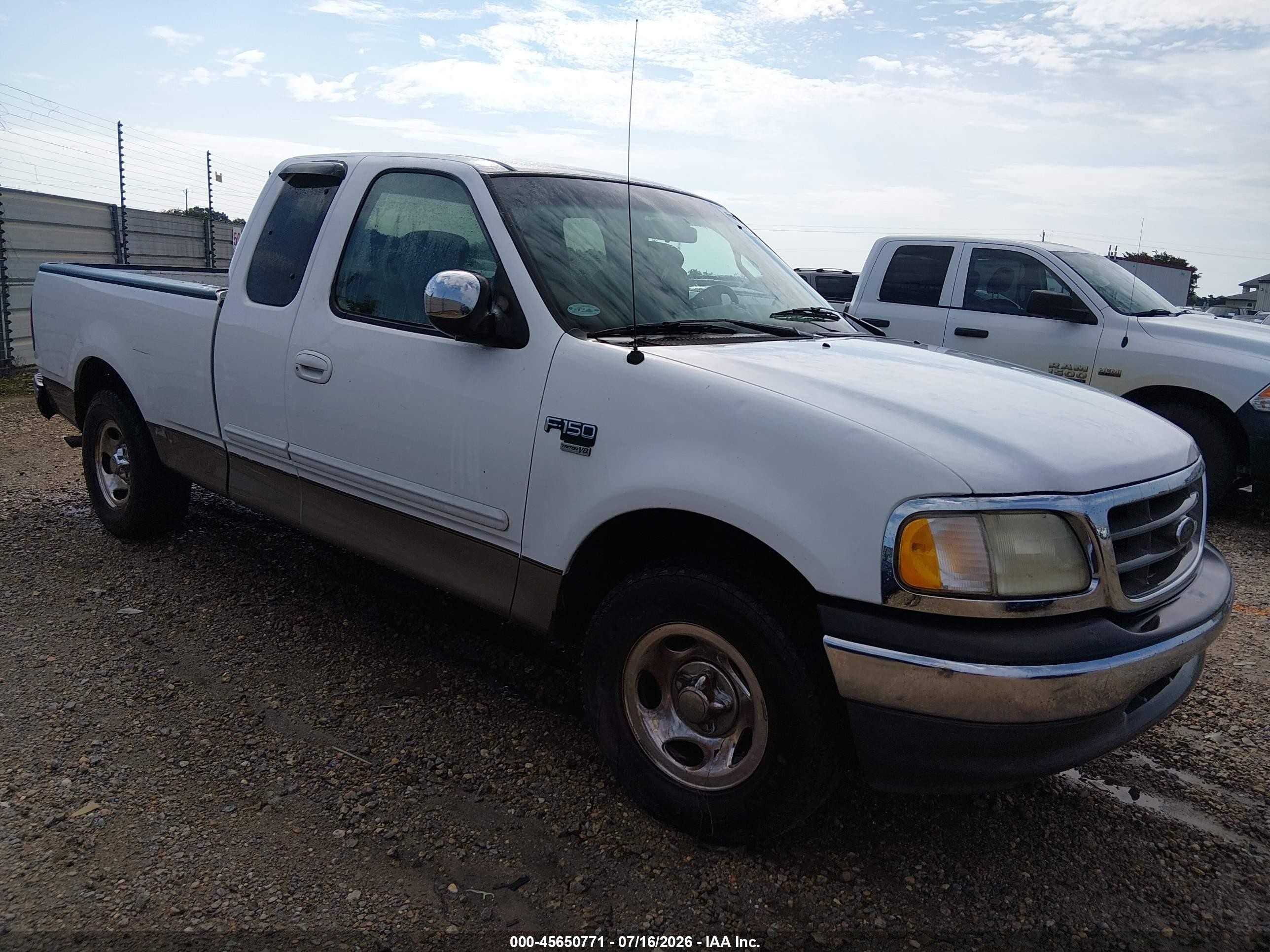 2002 Ford F-150 XL, VIN 1FTRX17W82NA59497 — Normal wear