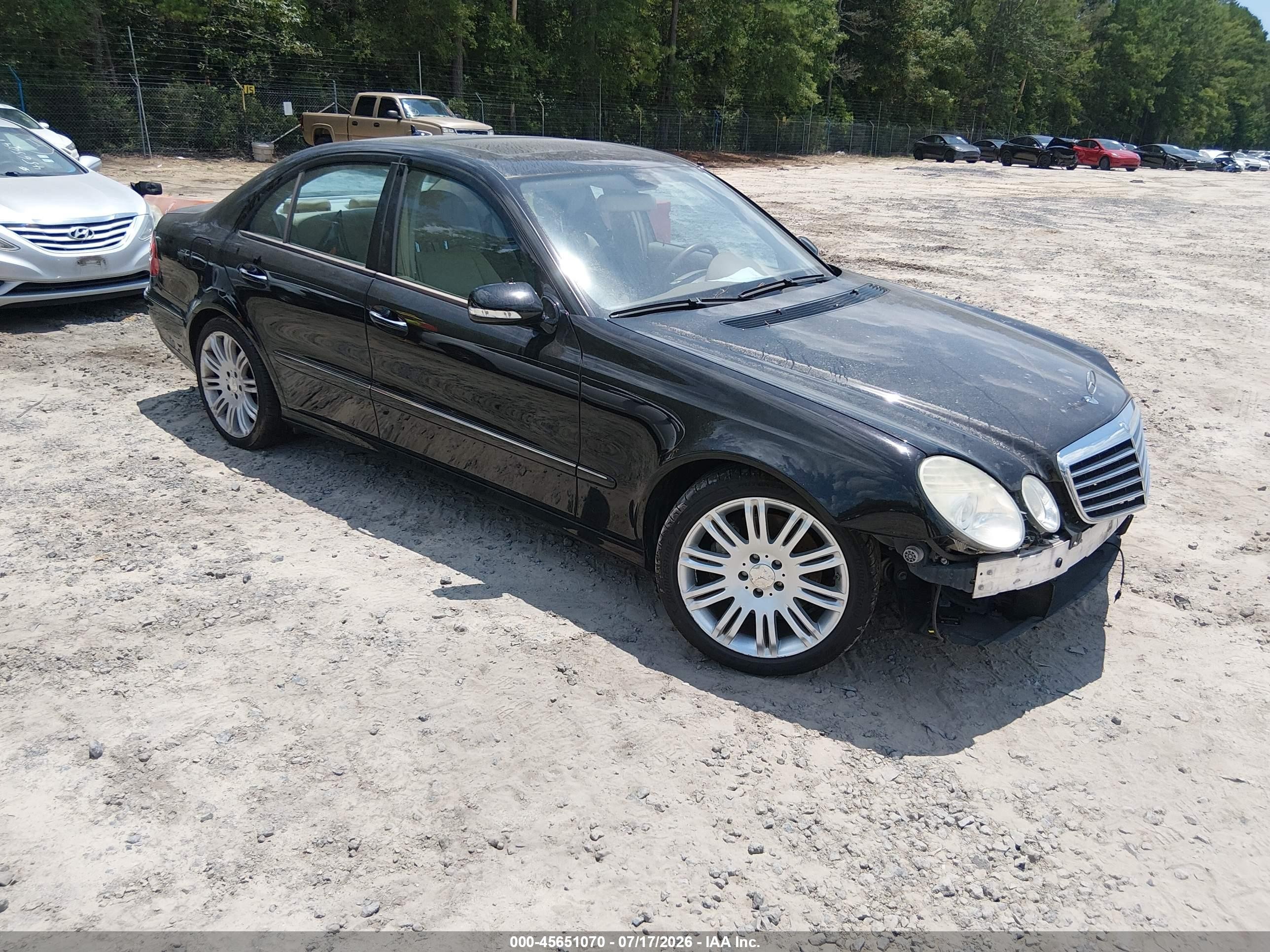 2008 Mercedes-Benz E 350 Luxury, VIN WDBUF56X58B259292 — Front end