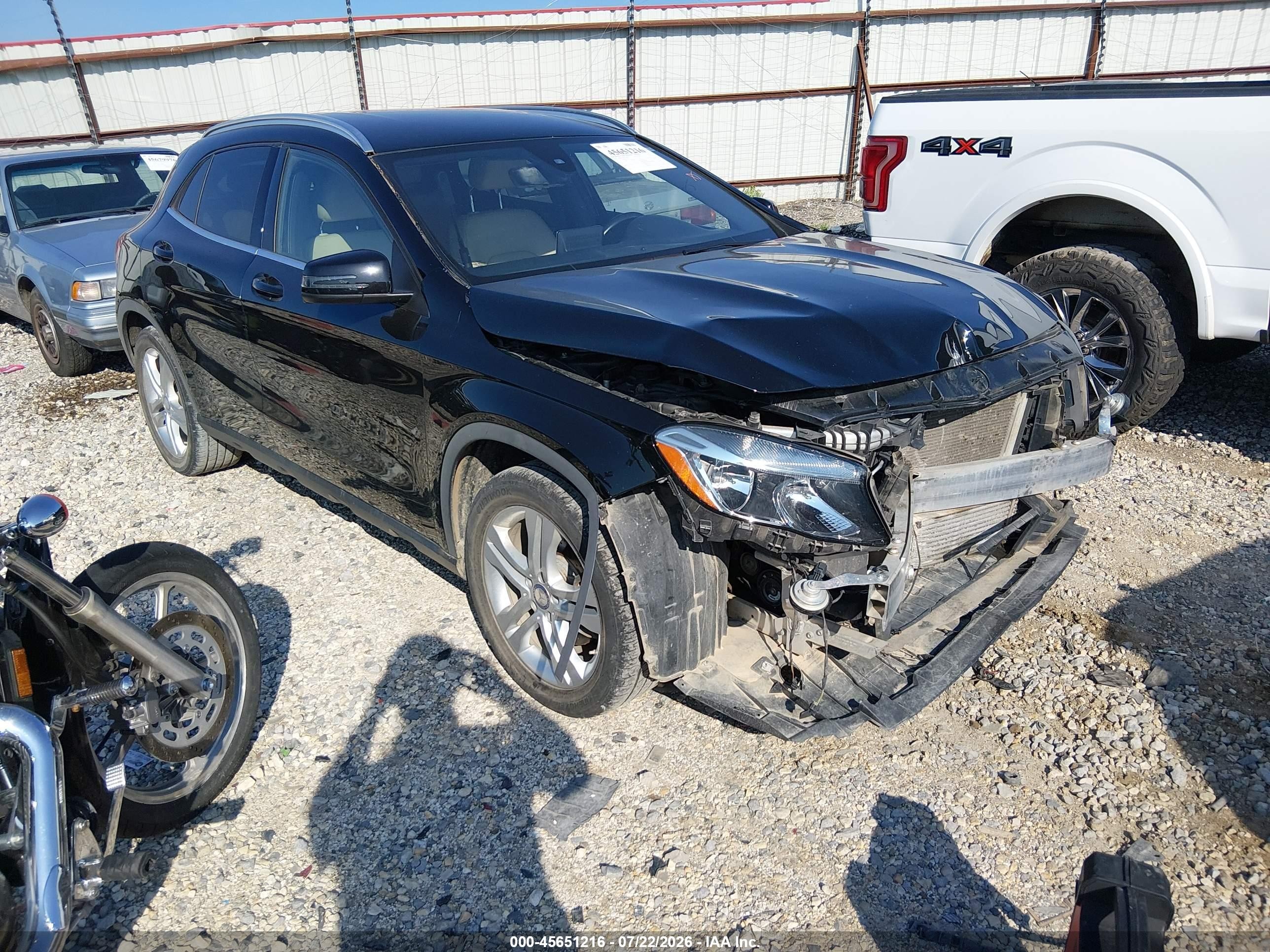 2016 Mercedes-Benz GLA 250, VIN WDCTG4EB5GJ224714 — Front end