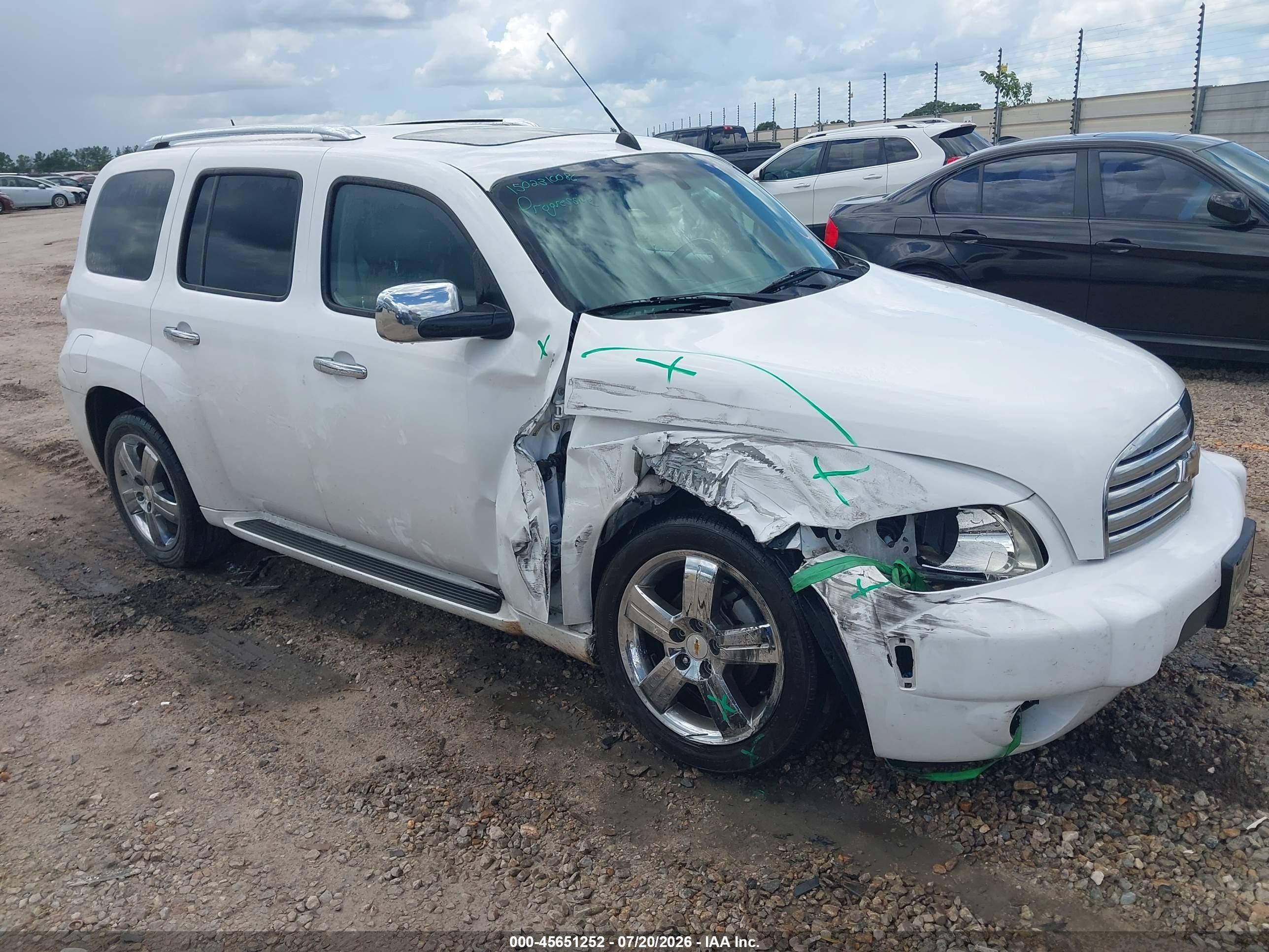 2011 Chevrolet HHR 2LT, VIN 3GNBACFU0BS507937 — Front end