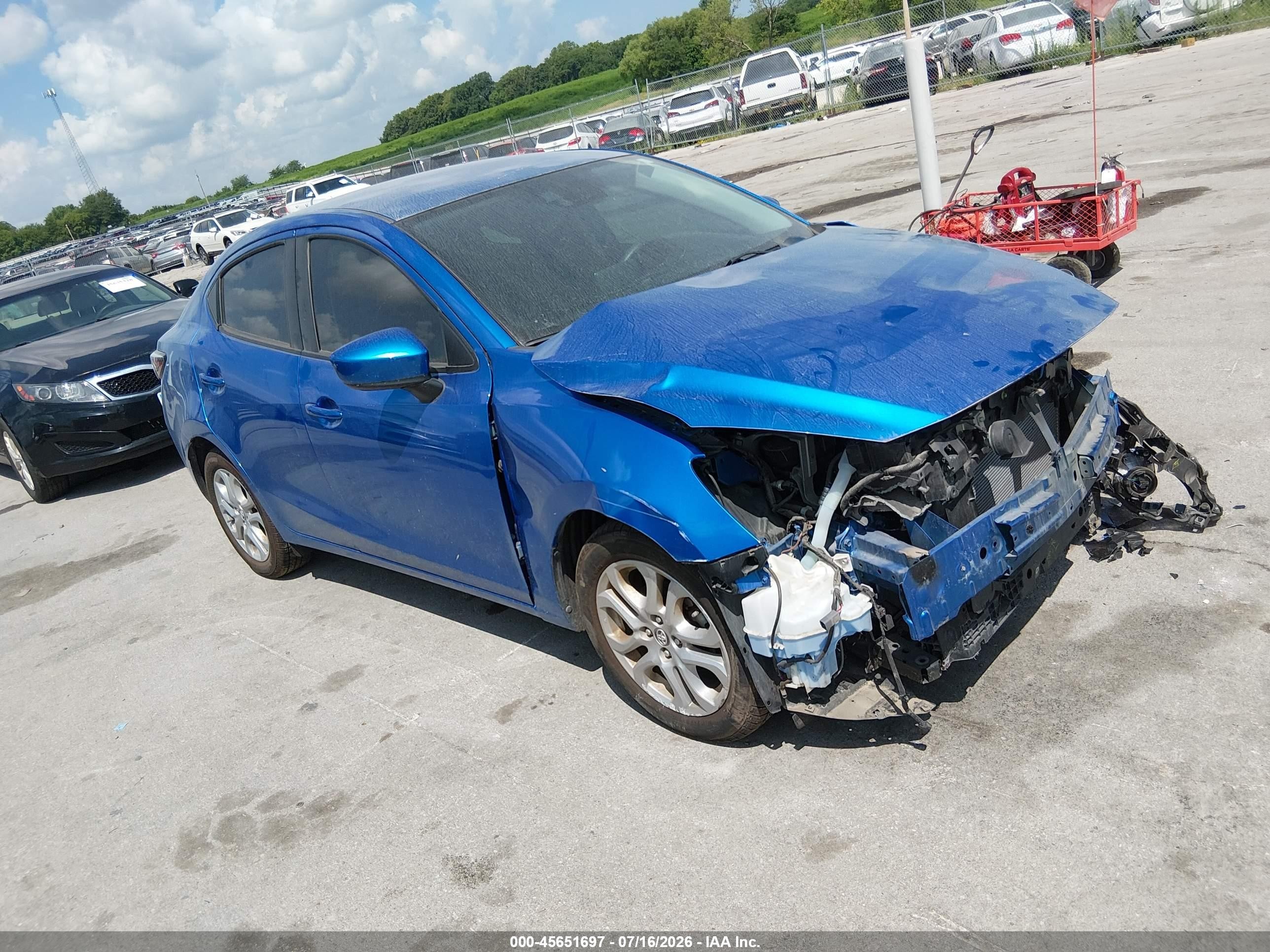 2018 Toyota Yaris, VIN 3MYDLBYV4JY311234 — Front end