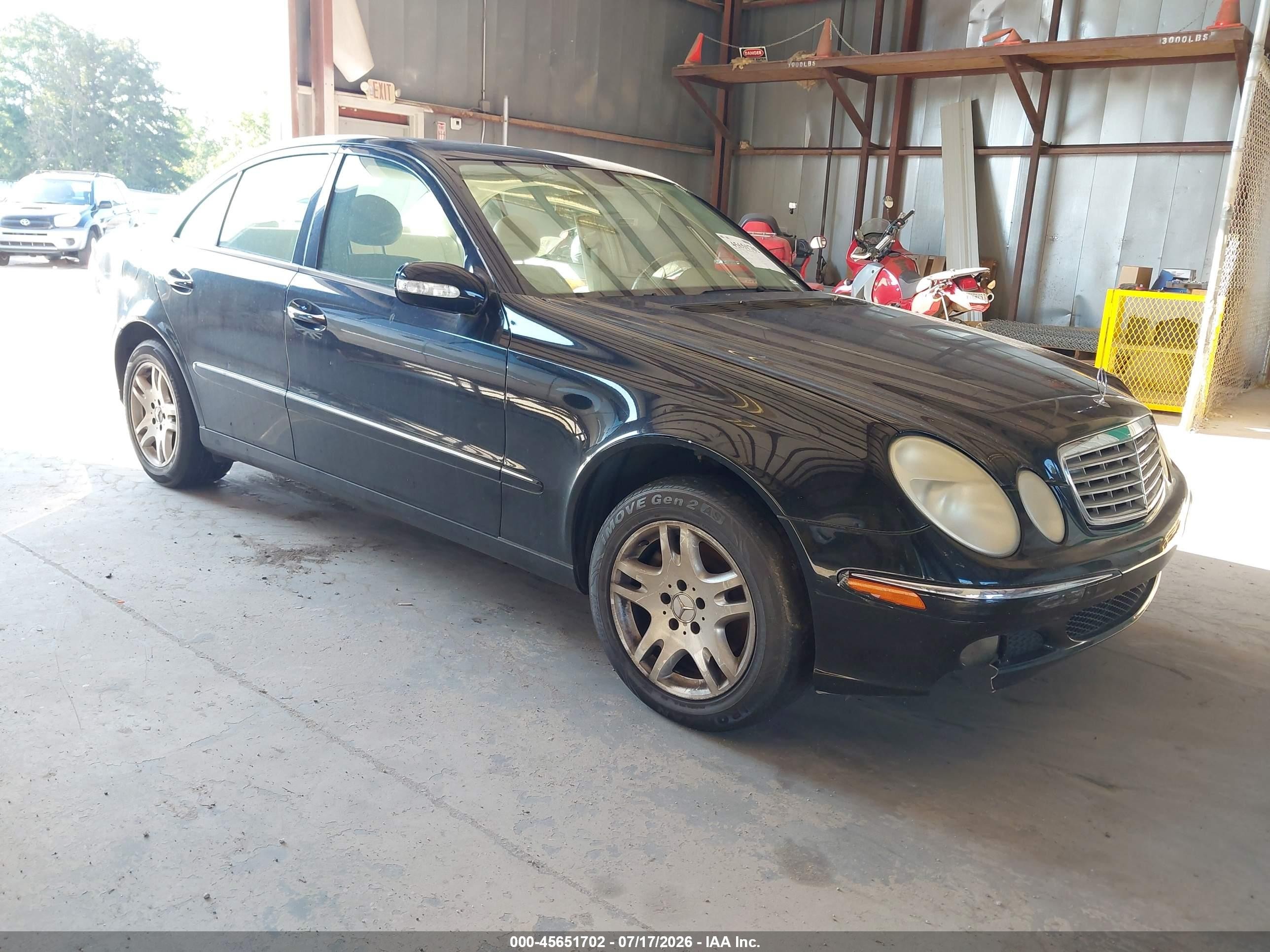 2004 Mercedes-Benz E 320, VIN WDBUF65J44A470700 — Normal wear