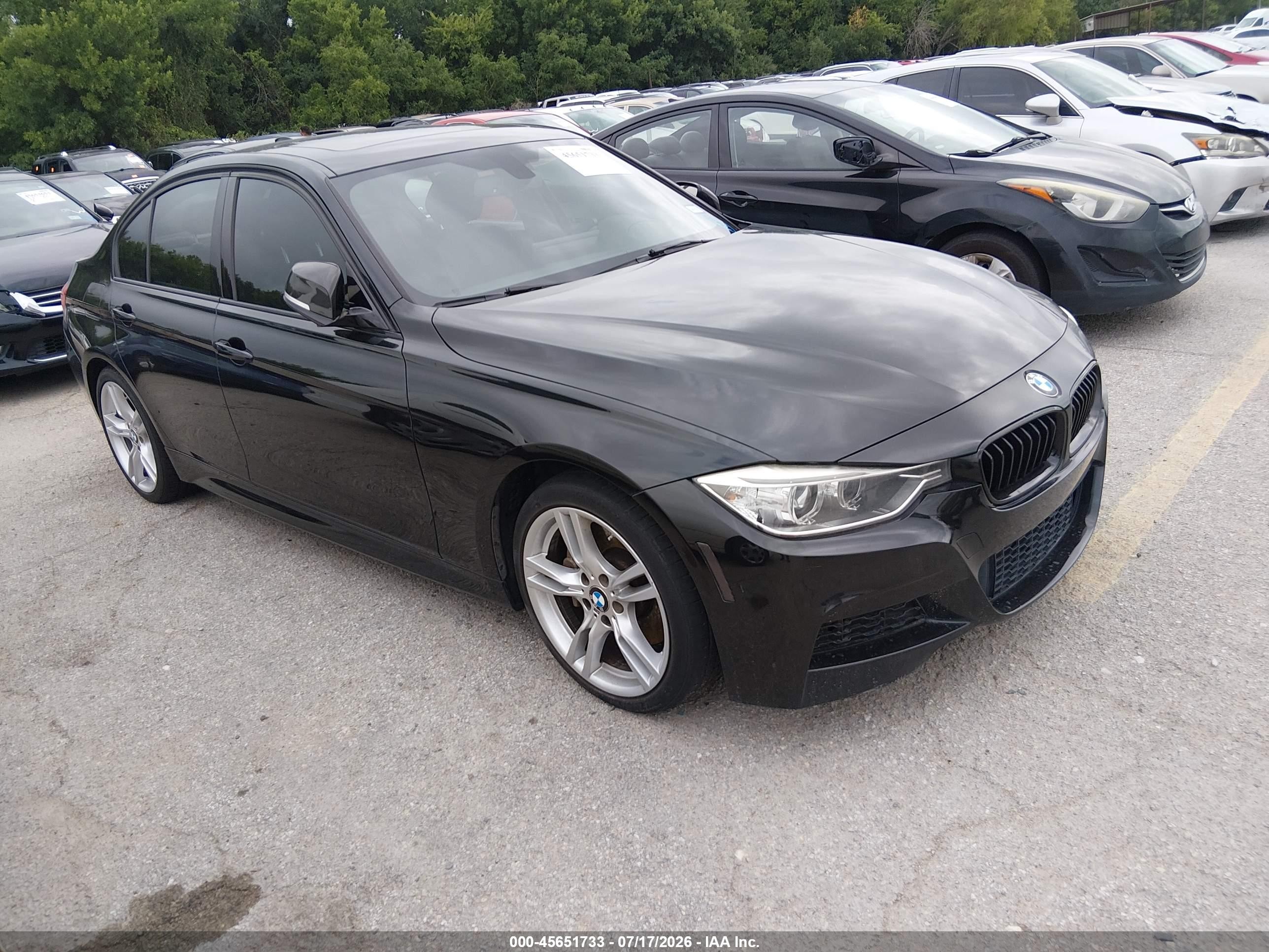 2013 BMW 3 Series 335i, VIN WBA3A9C59DF477144 — Normal wear