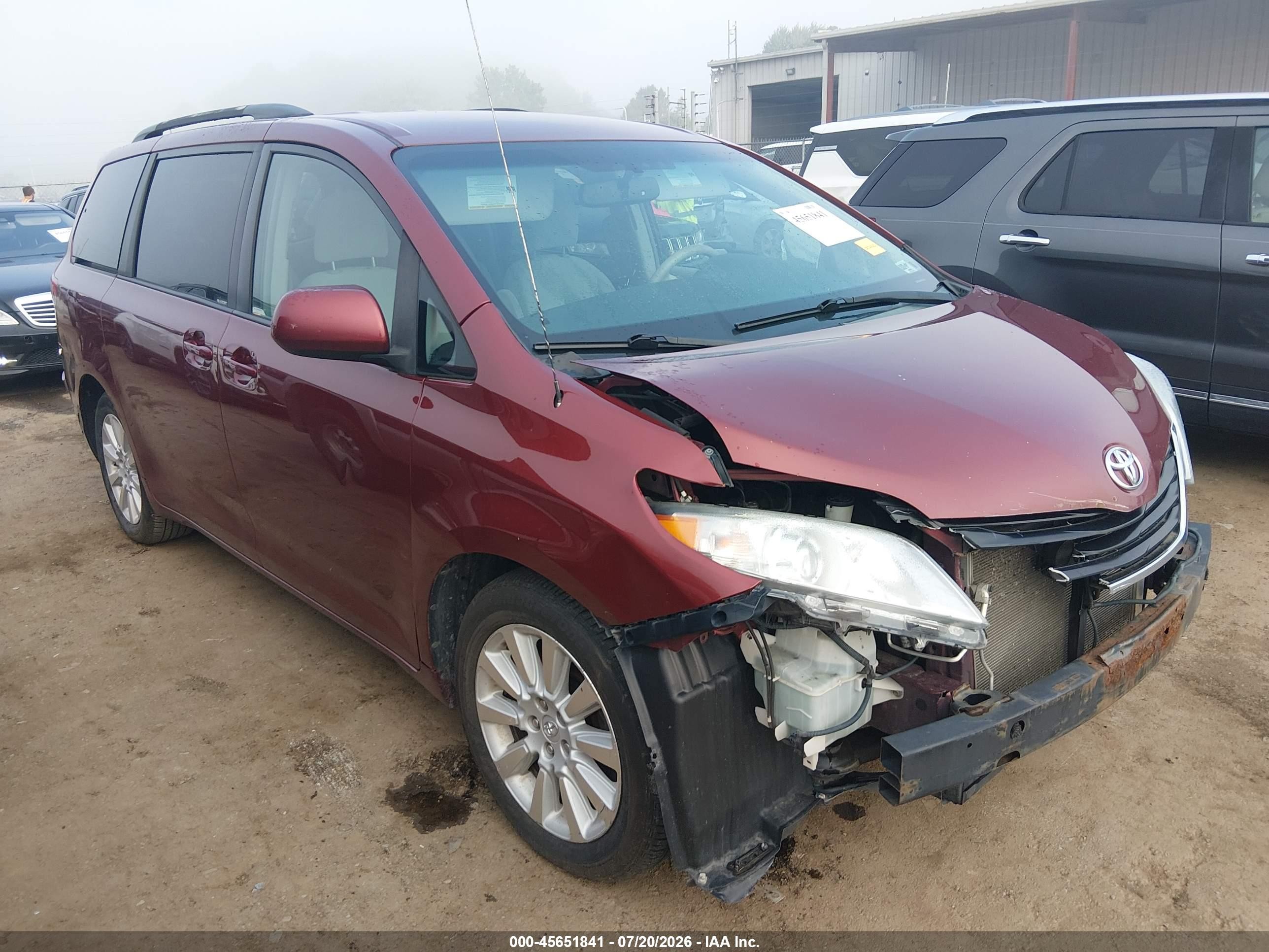 2013 Toyota Sienna LE, VIN 5TDJK3DC5DS055941 — Normal wear
