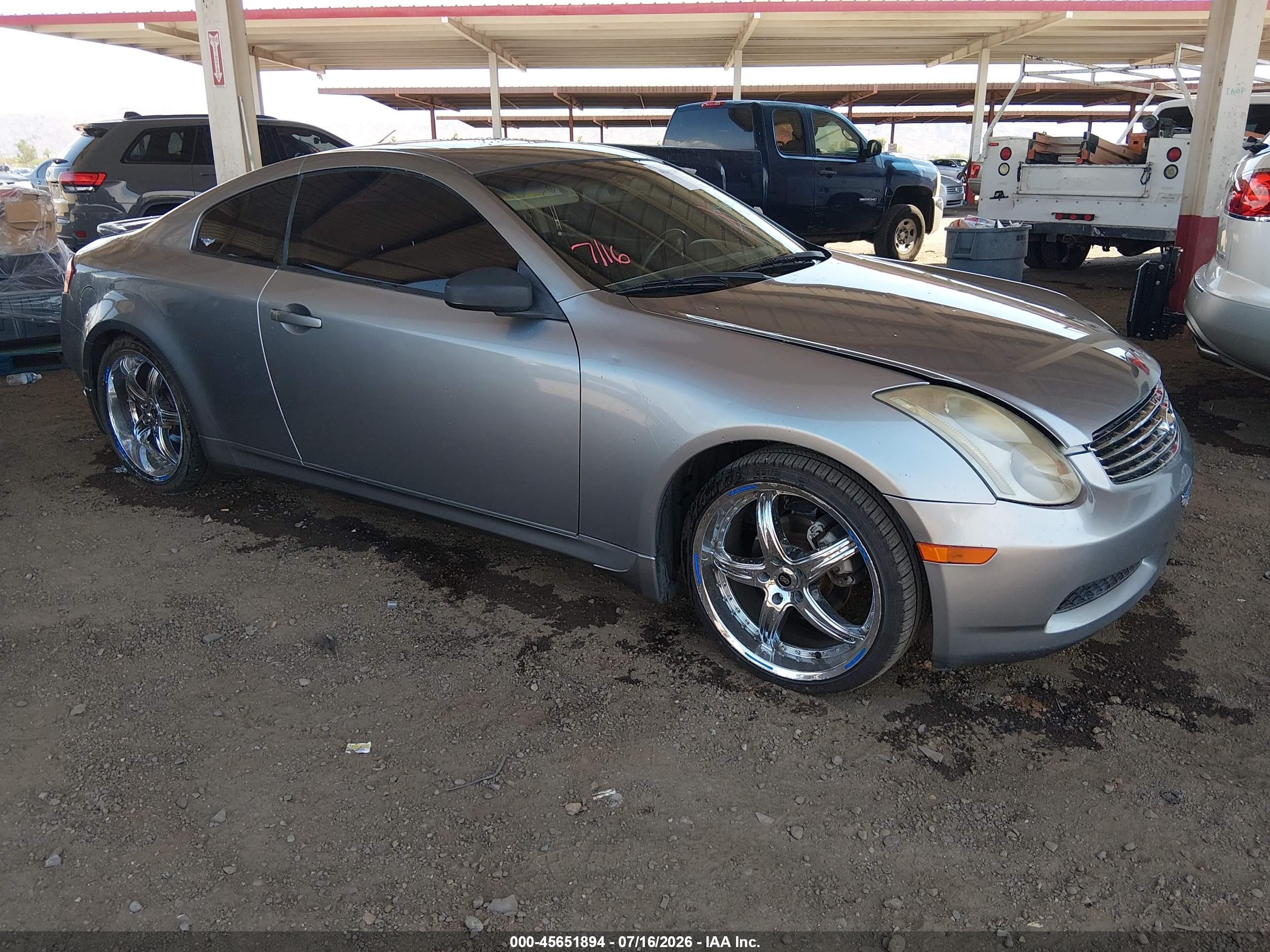 2003 Infiniti G35 w/Leather, VIN JNKCV54EX3M225250 — Normal wear