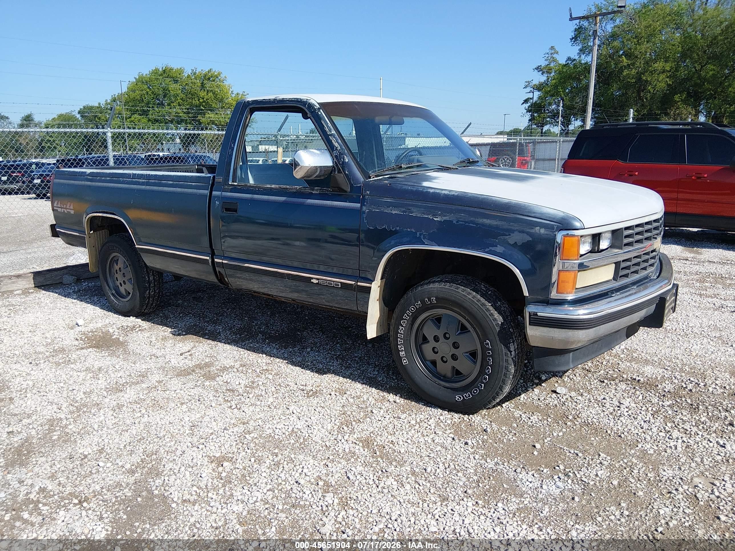 1988 Chevrolet Silverado 1500, VIN 1GCDK14K5JZ101738 — Normal wear