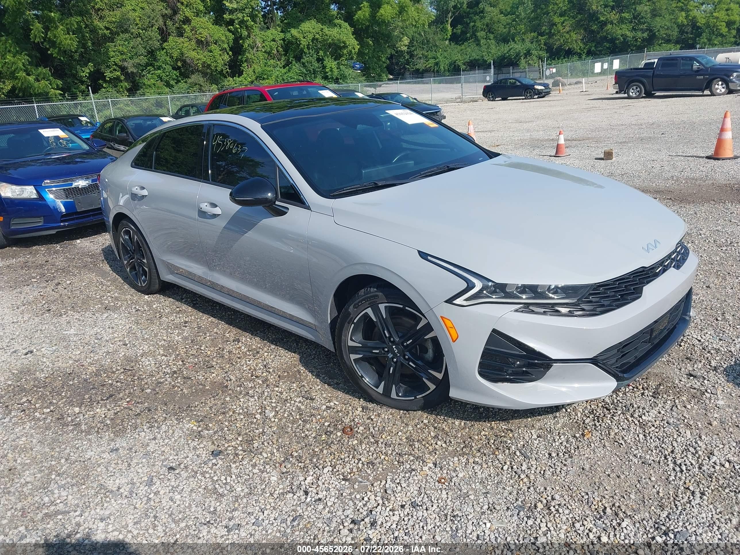 2022 Kia K5 GT-Line, VIN 5XXG64J21NG108993 — Side