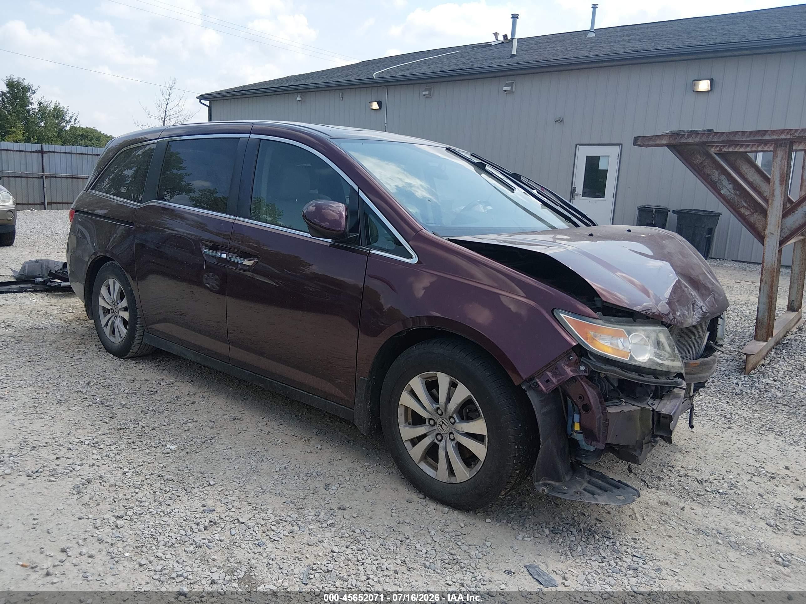 2015 Honda Odyssey EX-L, VIN 5FNRL5H64FB005829 — Front end