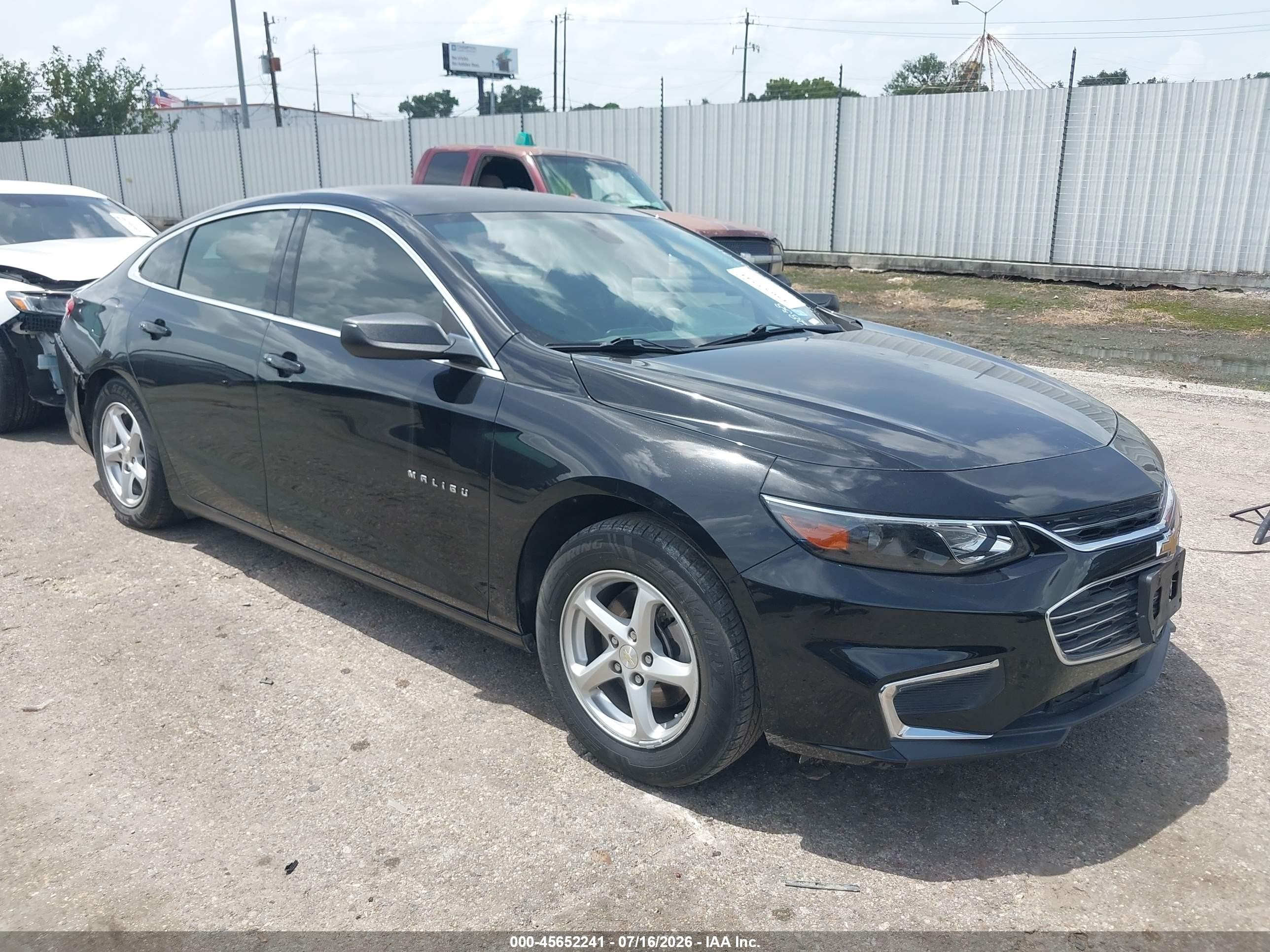 2018 Chevrolet Malibu LS, VIN 1G1ZB5ST5JF135858 — Side