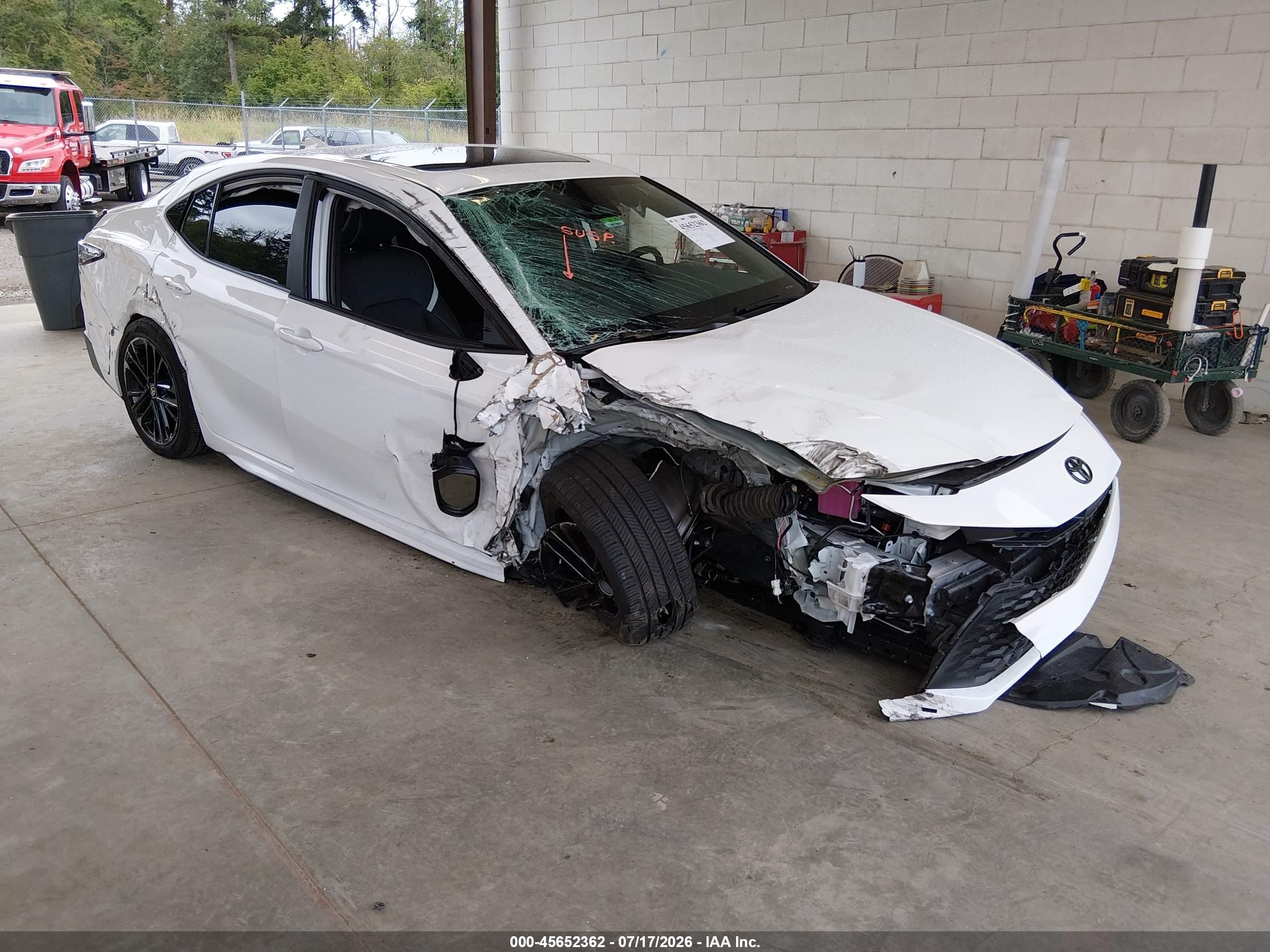 2025 Toyota Camry LE, VIN 4T1DBADK6SU034710 — Front end