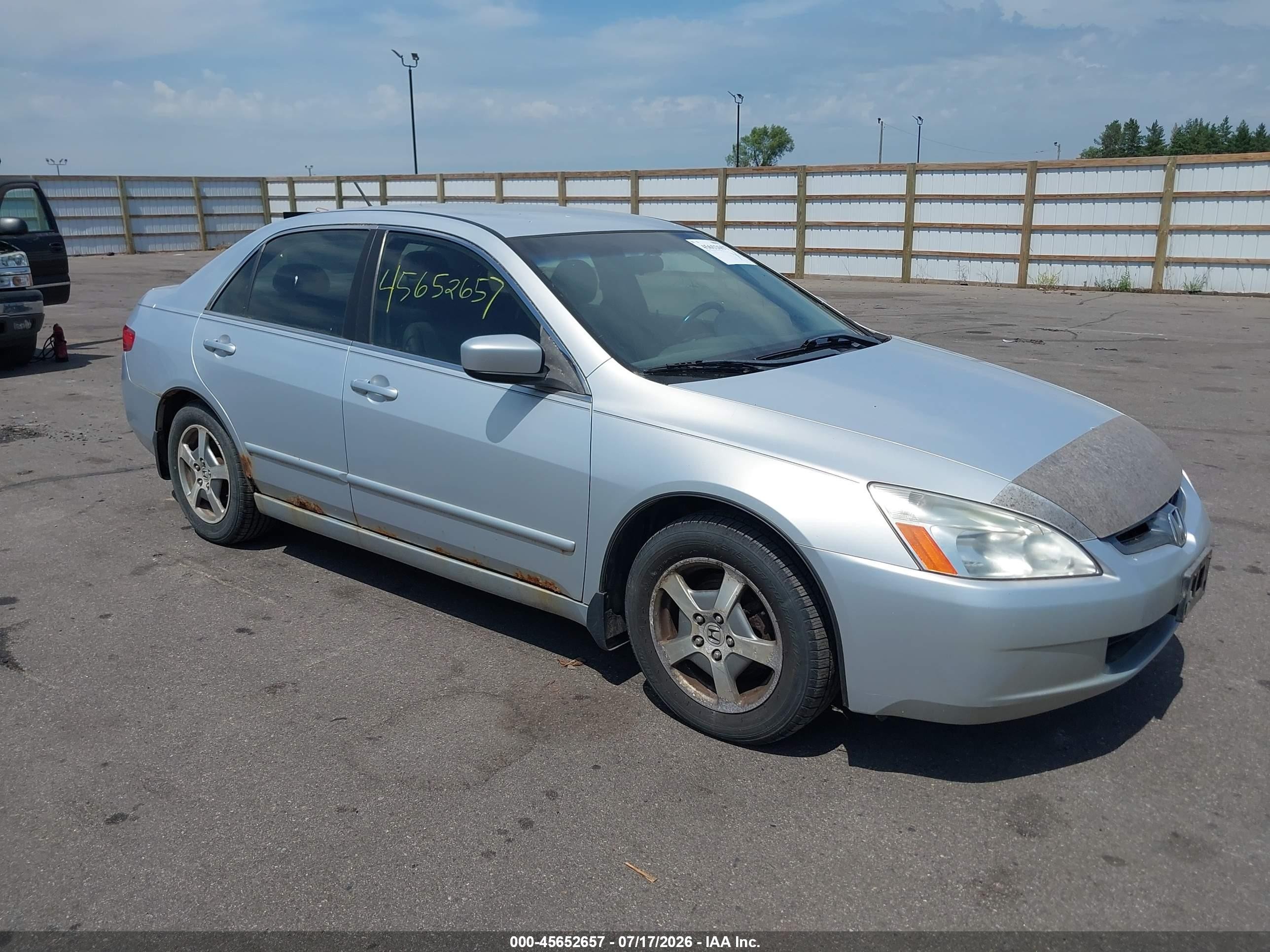 2005 Honda Accord, VIN JHMCN36575C014078 — All over