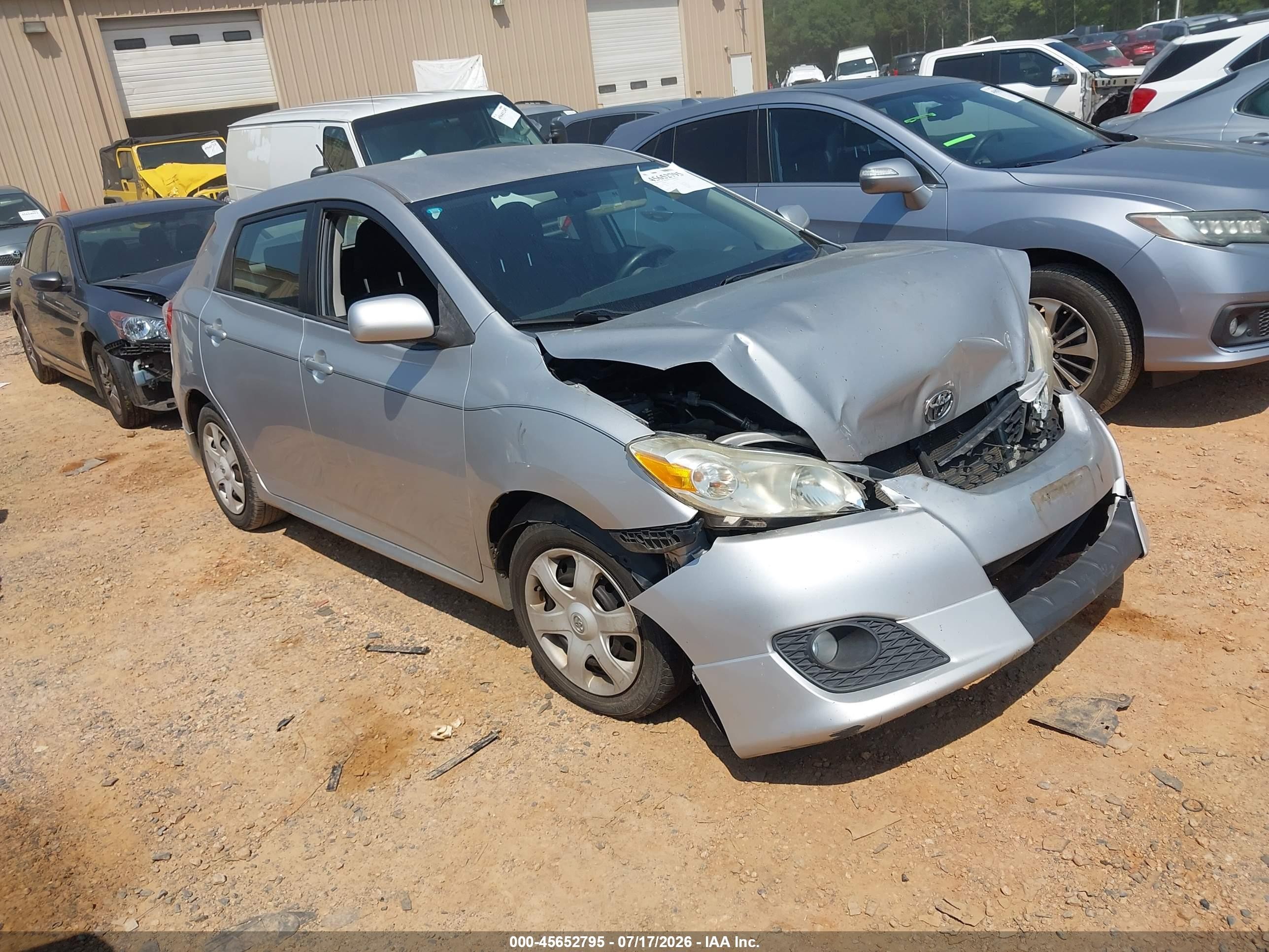 2010 Toyota Matrix, VIN 2T1KU4EE9AC266892 — Front end