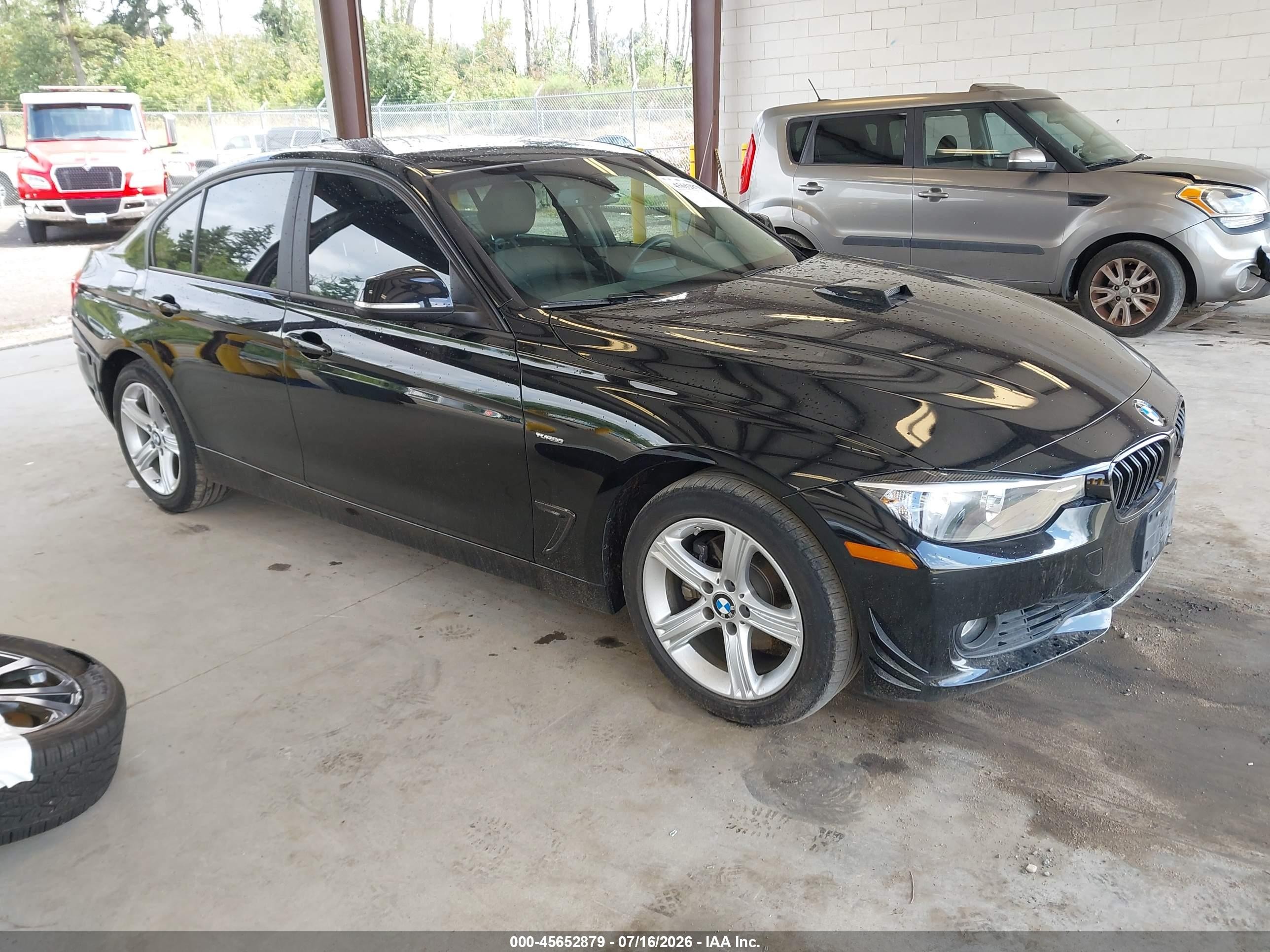 2015 BMW 3 Series 328i, VIN WBA3C1C51FP853036 — Rear end