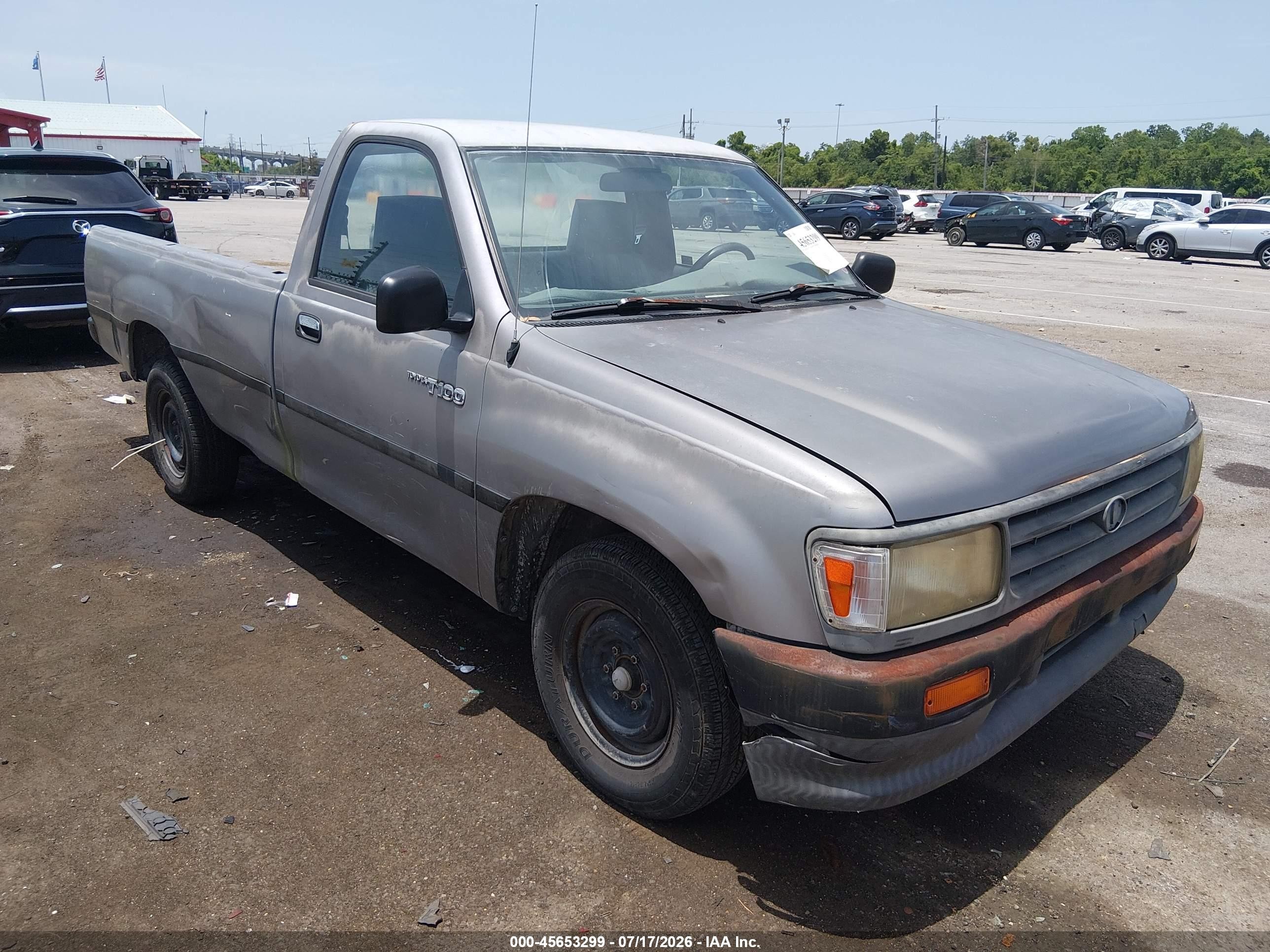 1995 Toyota T100, VIN JT4UD10D2S0008408 — Rear end