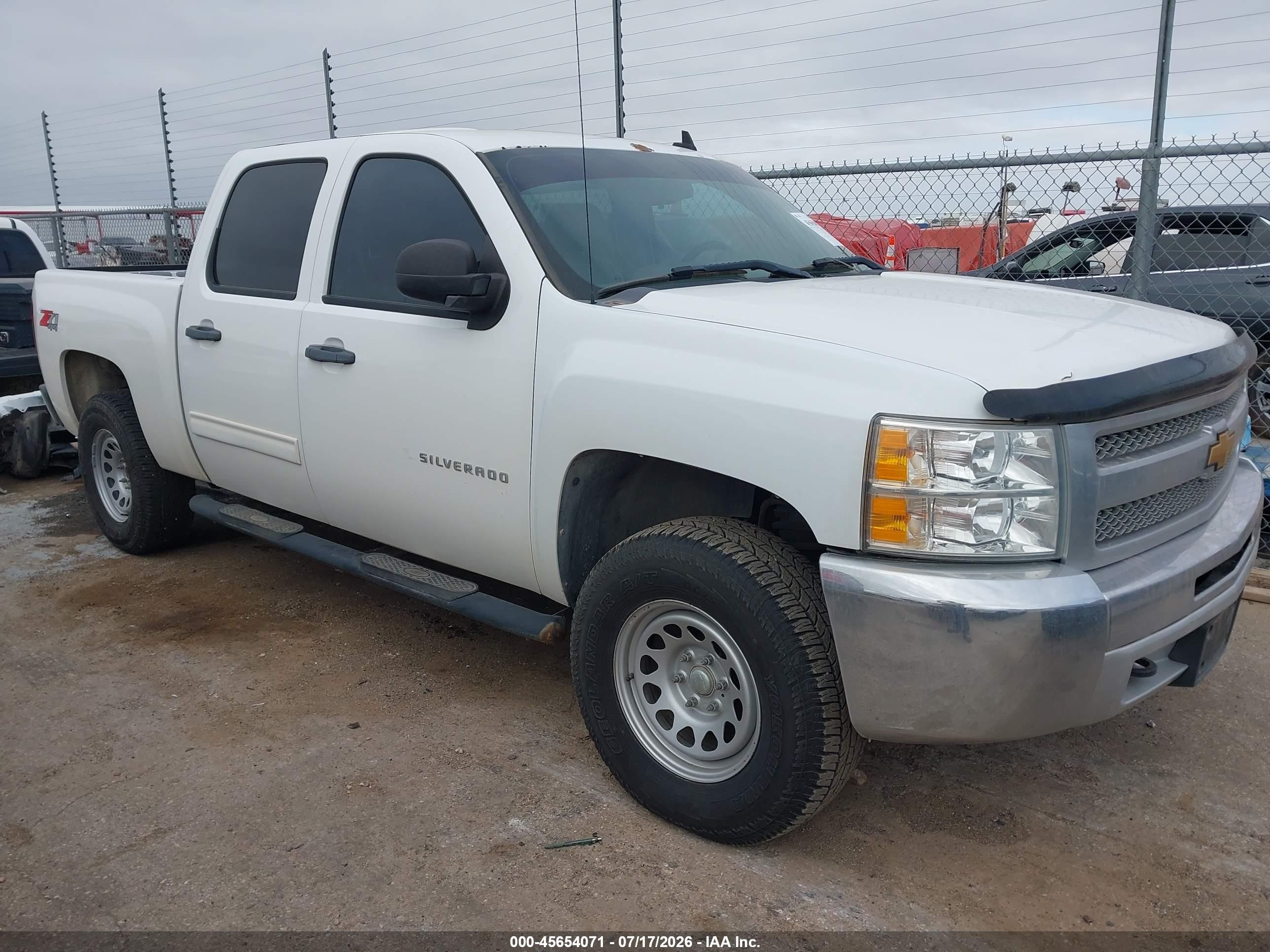 2013 Chevrolet Silverado 1500 LT, VIN 3GCPKSE73DG322546 — Не указано