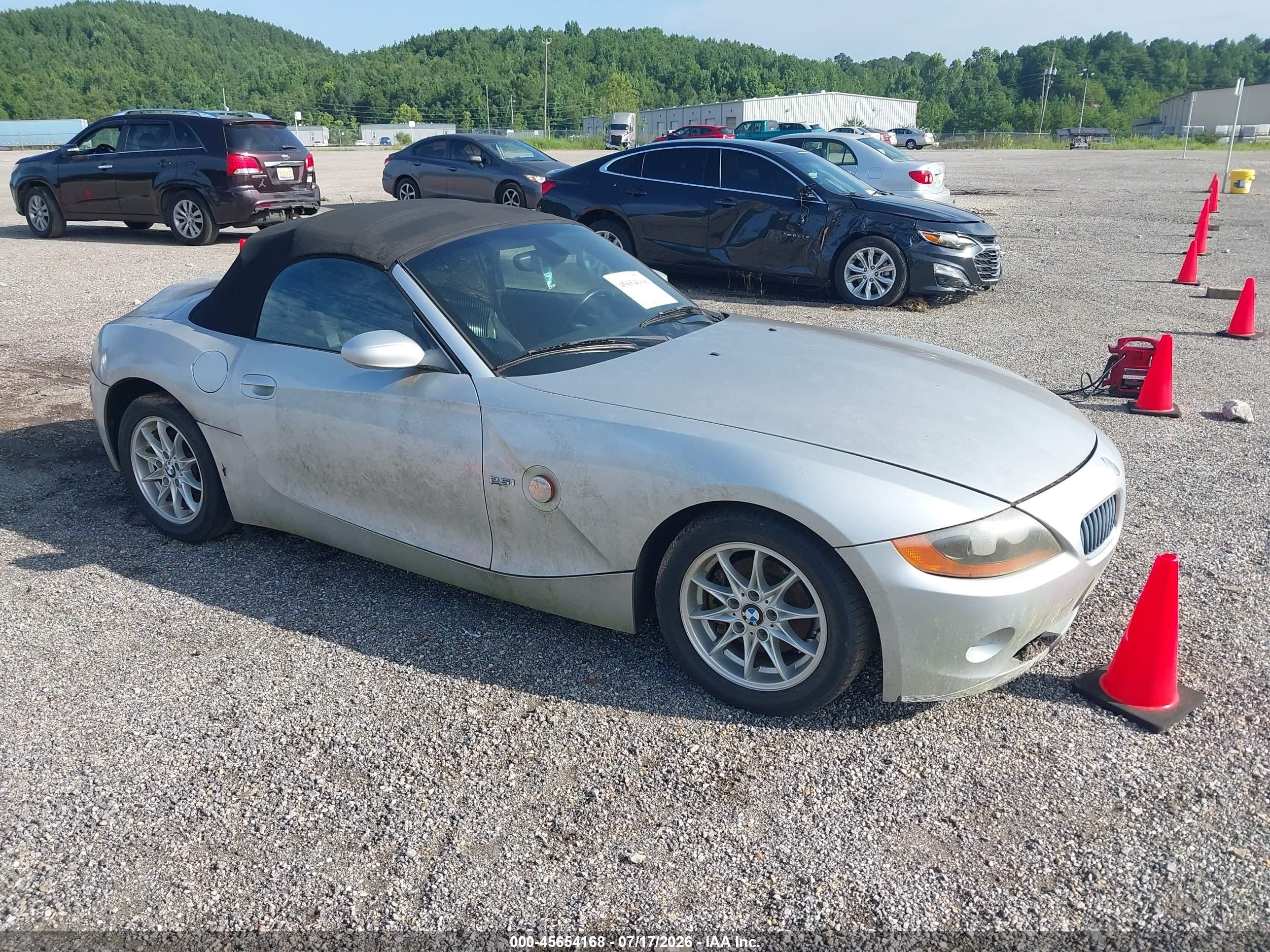 2004 BMW Z4 2.5i, VIN 4USBT33534LS50128 — Normal wear