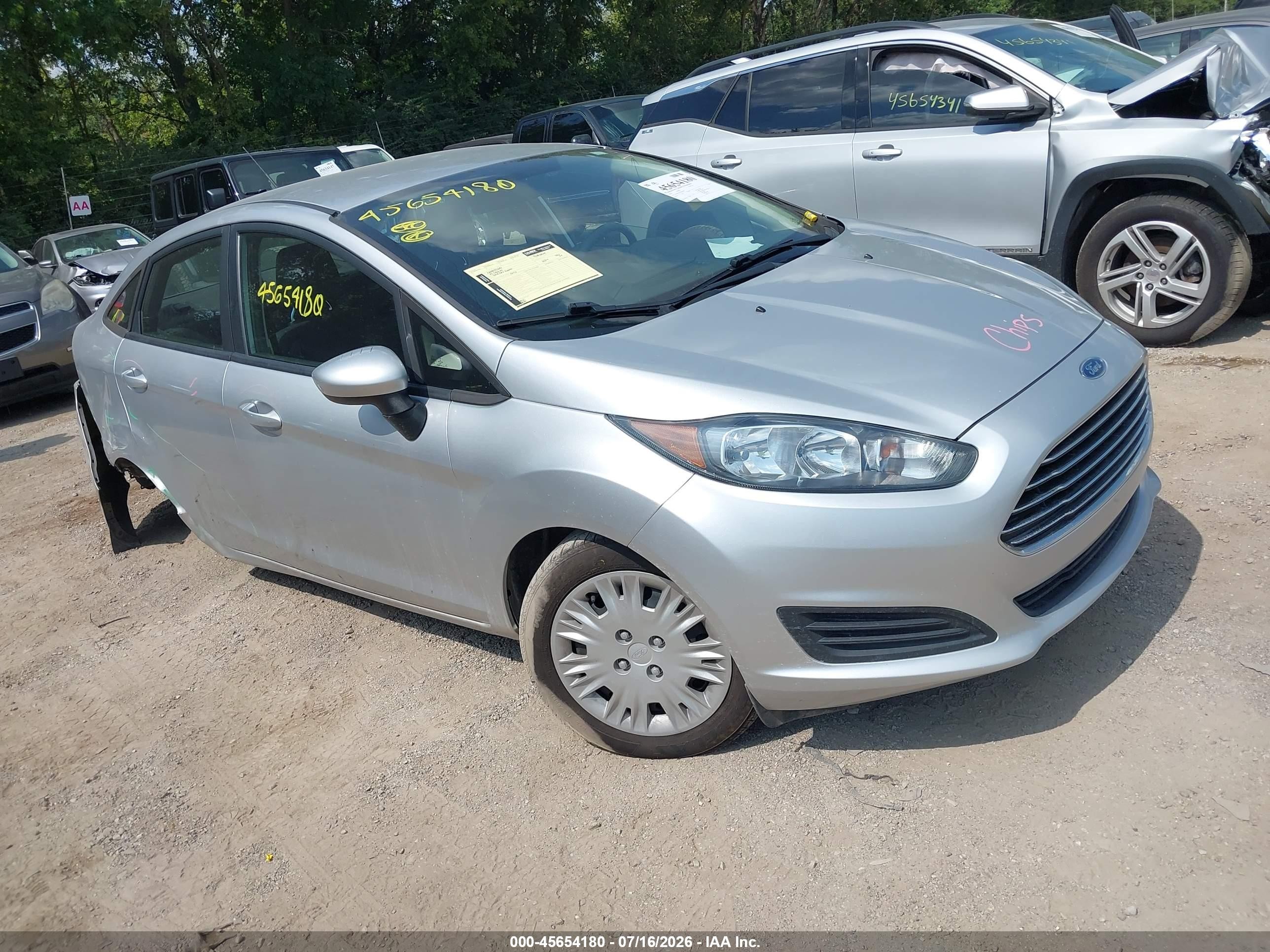 2019 Ford Fiesta S, VIN 3FADP4AJXKM162607 — Rear end