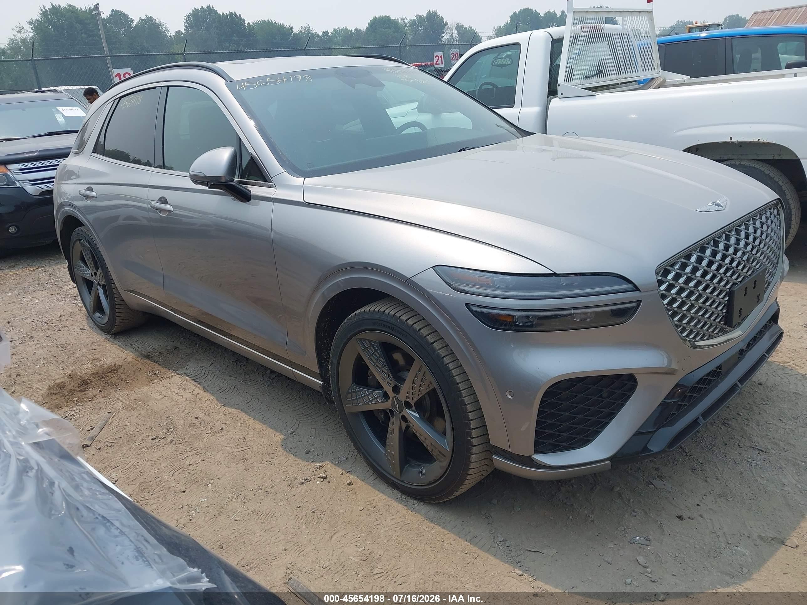 2023 Genesis GV70 2.5T, VIN KMUMADTB0PU080158 — Normal wear