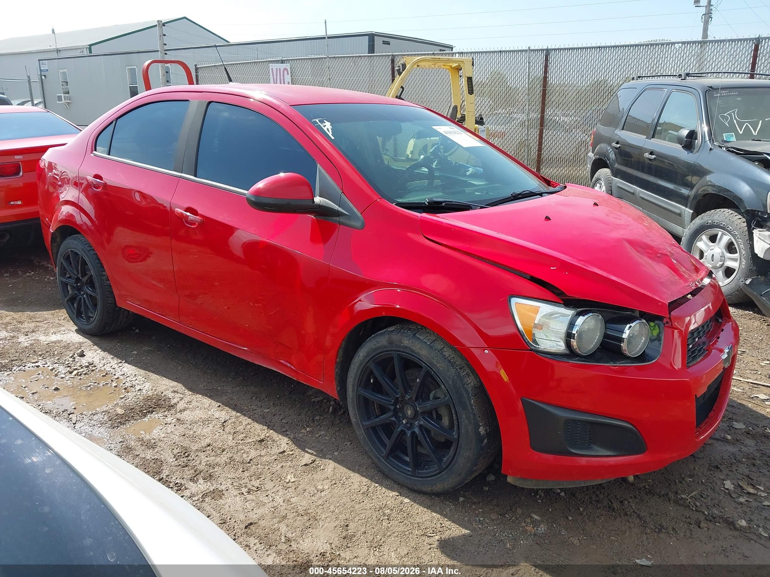 2013 Chevrolet Sonic LS, VIN 1G1JB5SH4D4237628 — Front end