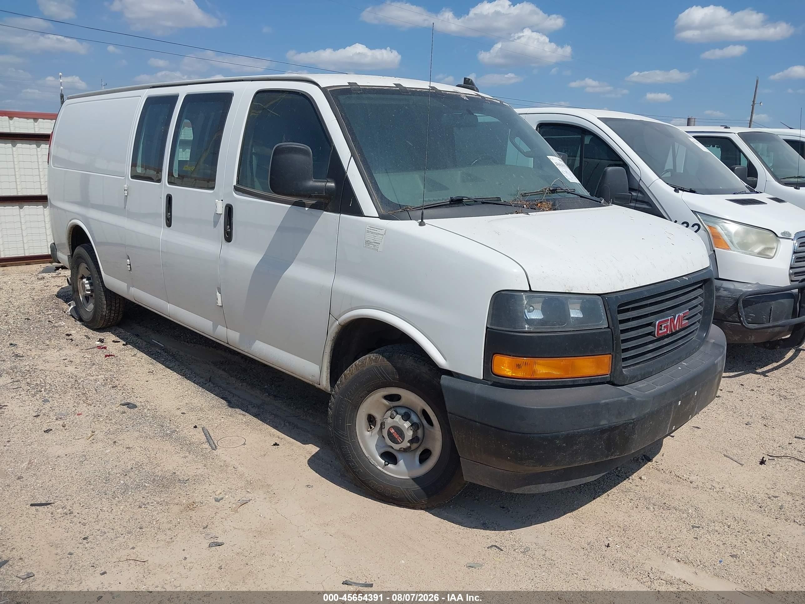2023 GMC Savana Cargo, VIN 1GTW7BFP3P1112642 — Side