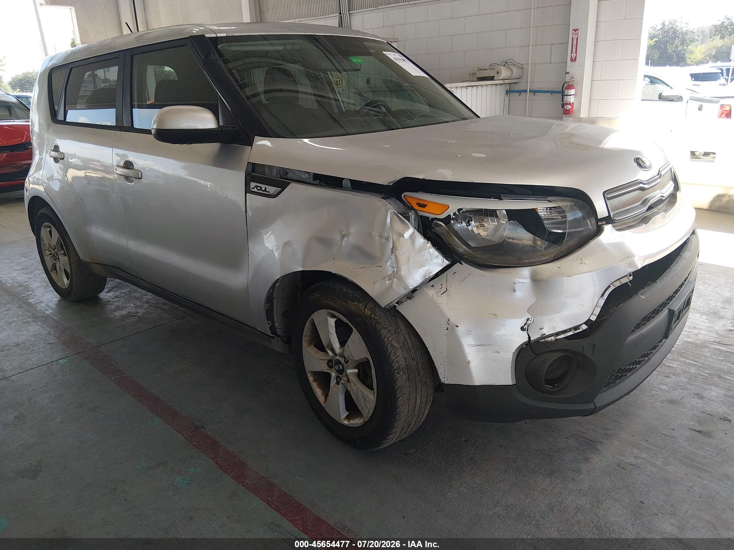 2017 Kia Soul, VIN KNDJN2A27H7449535 — Перед