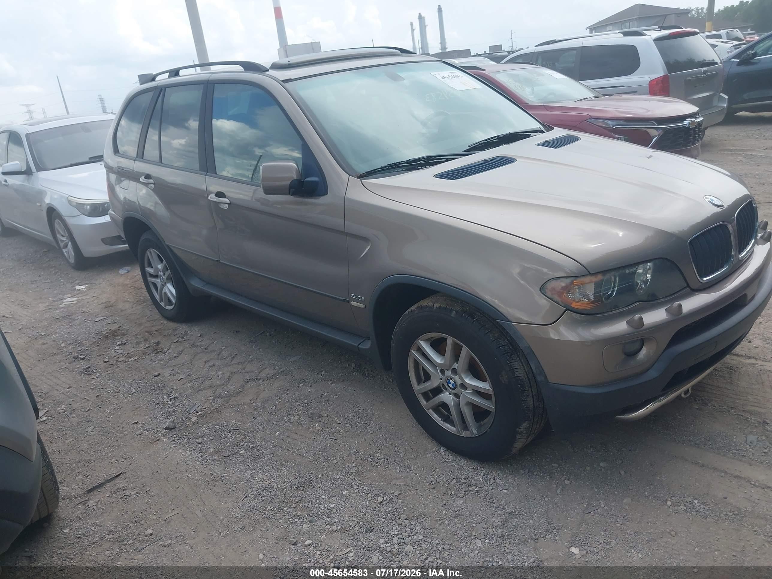 2004 BMW X5 3.0i, VIN 5UXFA13504LU28478 — Normal wear