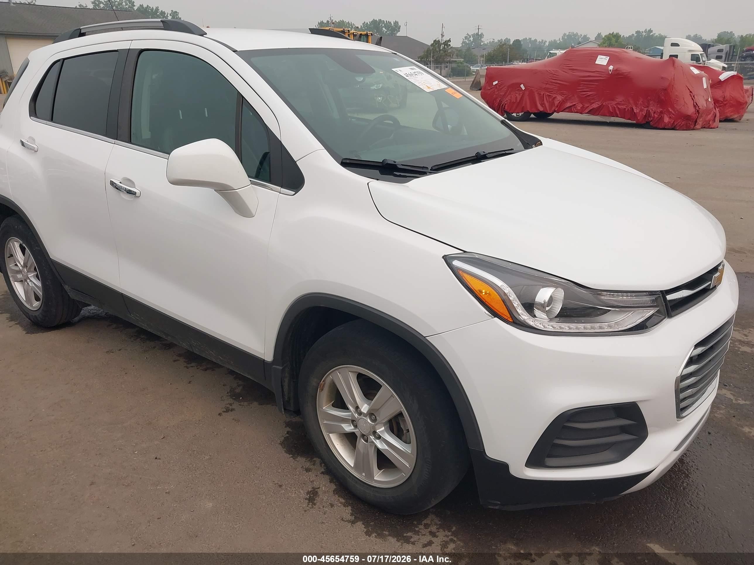 2019 Chevrolet Trax LT, VIN 3GNCJLSB8KL366604 — Side