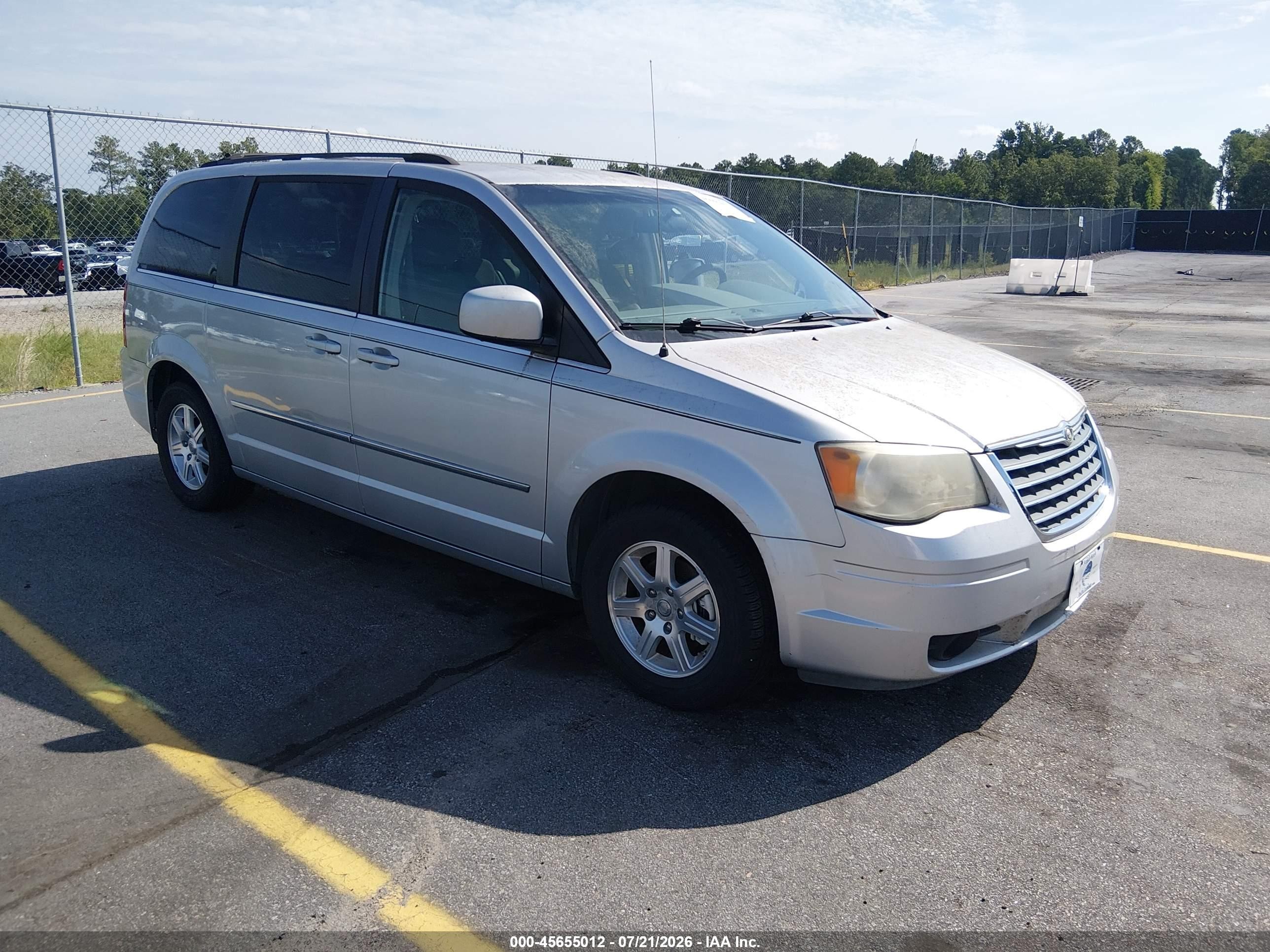 2009 Chrysler Town & Country Touring, VIN 2A8HR54179R673338 — Обычный износ