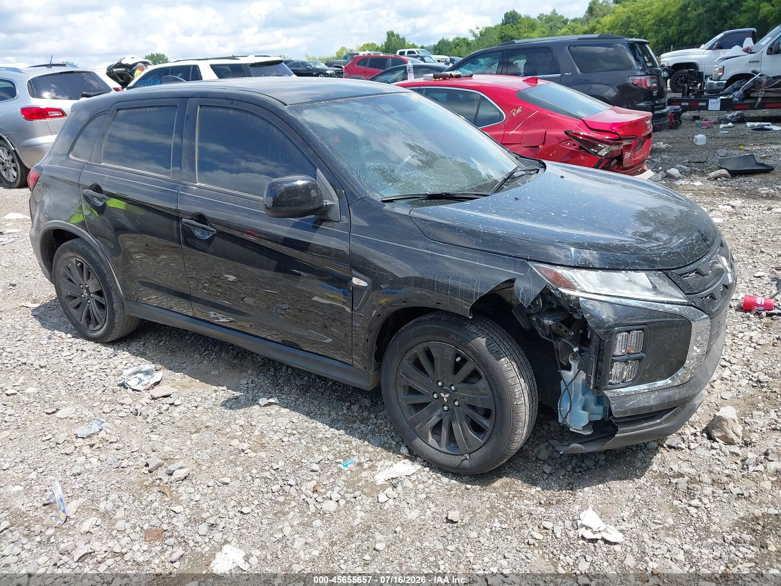 2022 Mitsubishi Outlander ES, VIN JA4APUAU5NU016181 — Front end