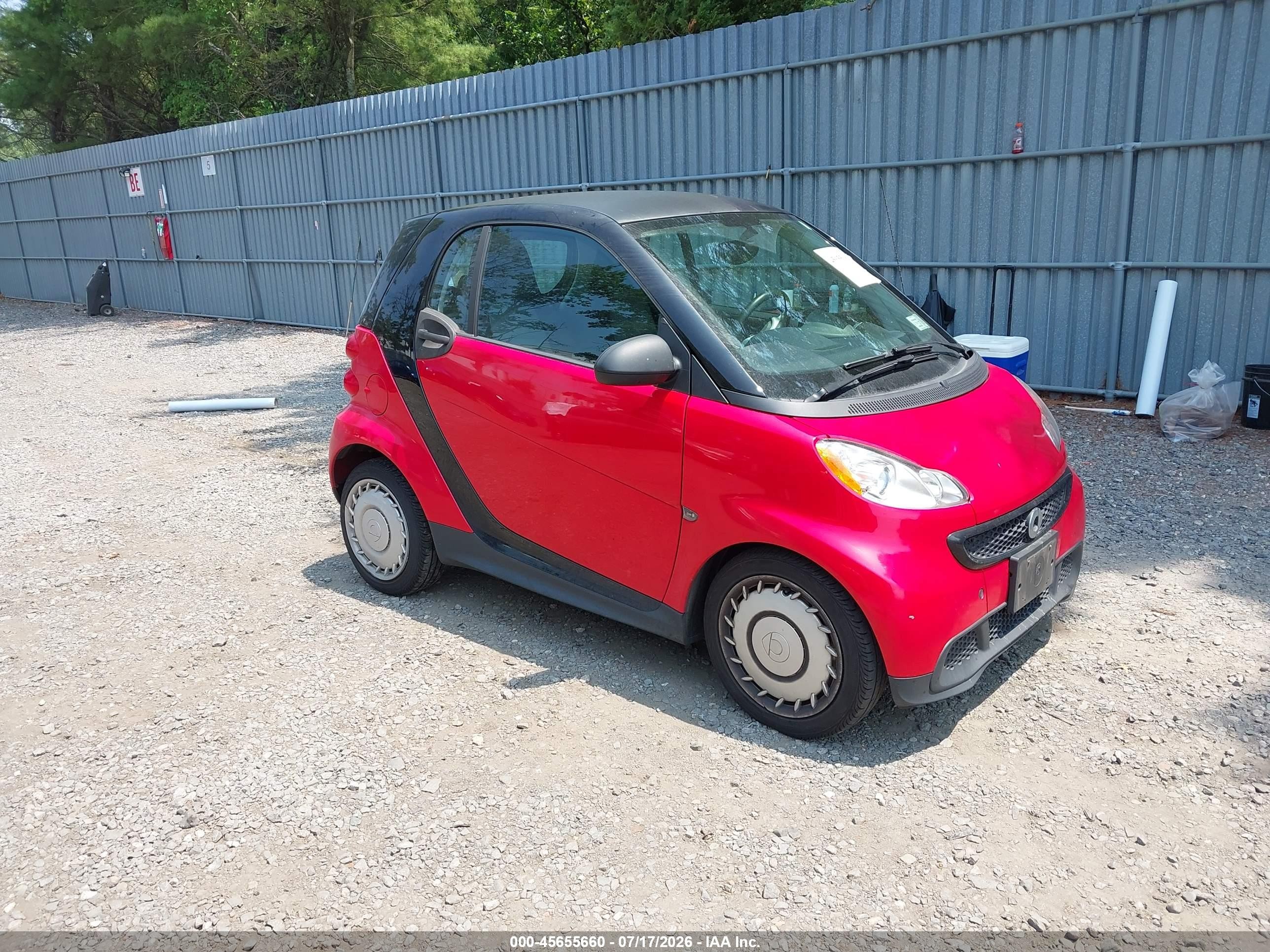 2014 Smart fortwo Passion, VIN WMEEJ3BA9EK739018 — Normal wear