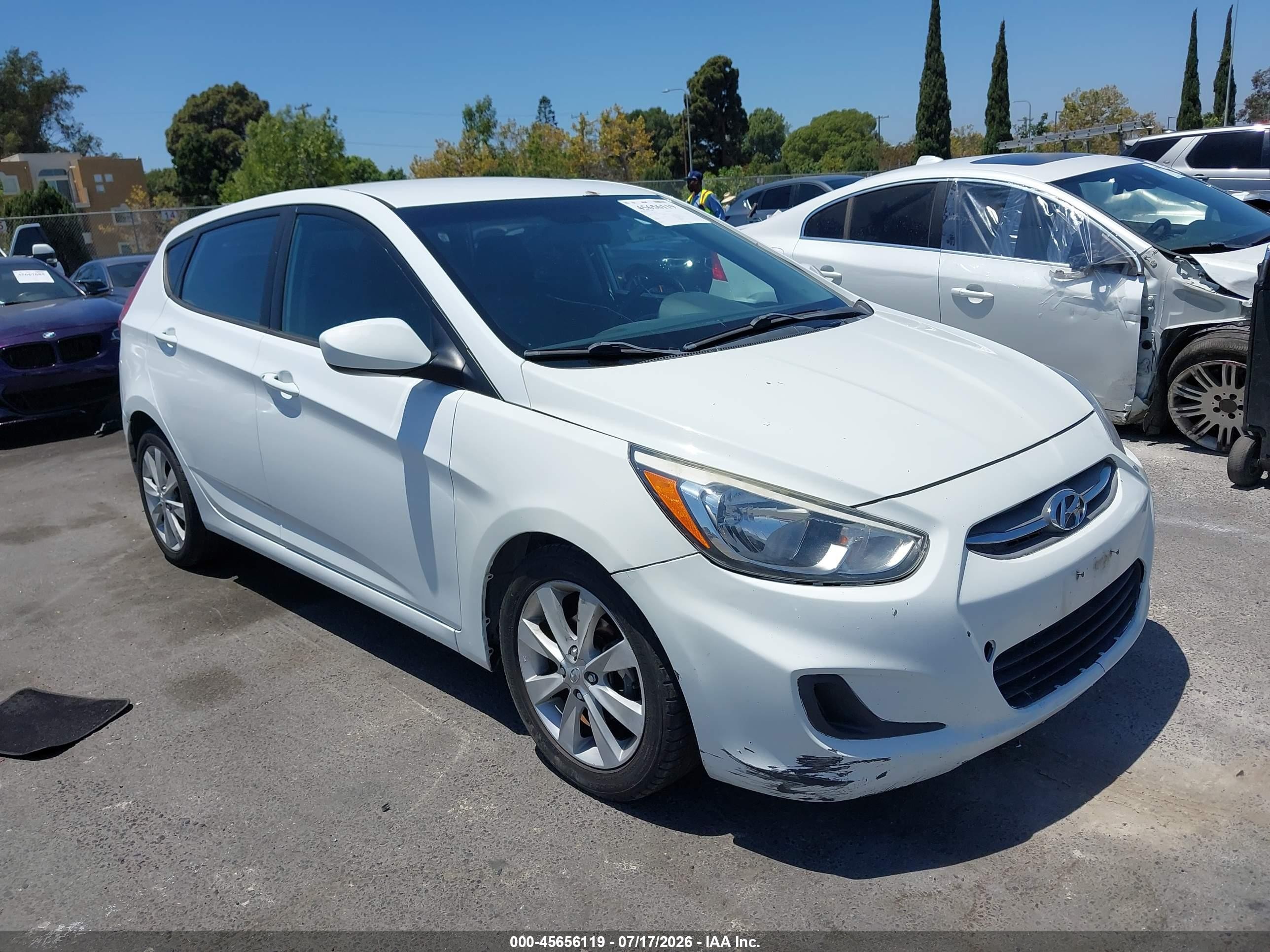 2015 Hyundai Accent GS, VIN KMHCT5AE7FU200897 — Front end