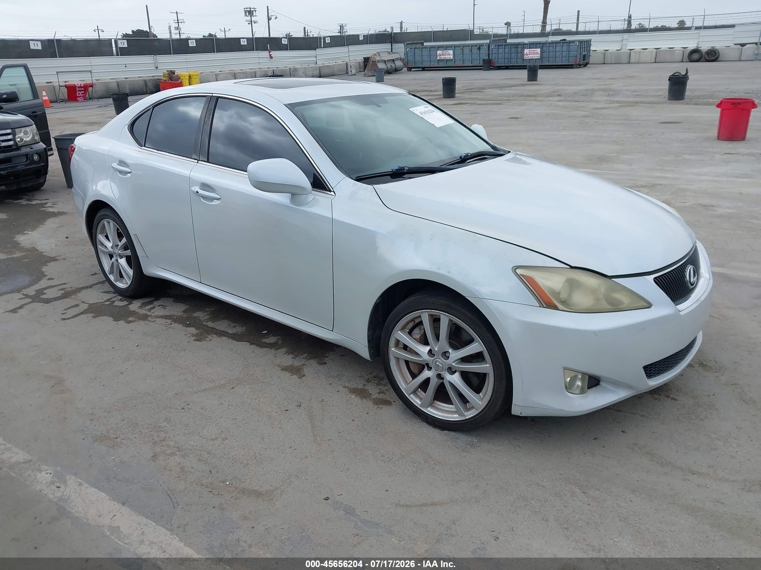 2006 Lexus IS 350, VIN JTHBE262565005350 — Rear end