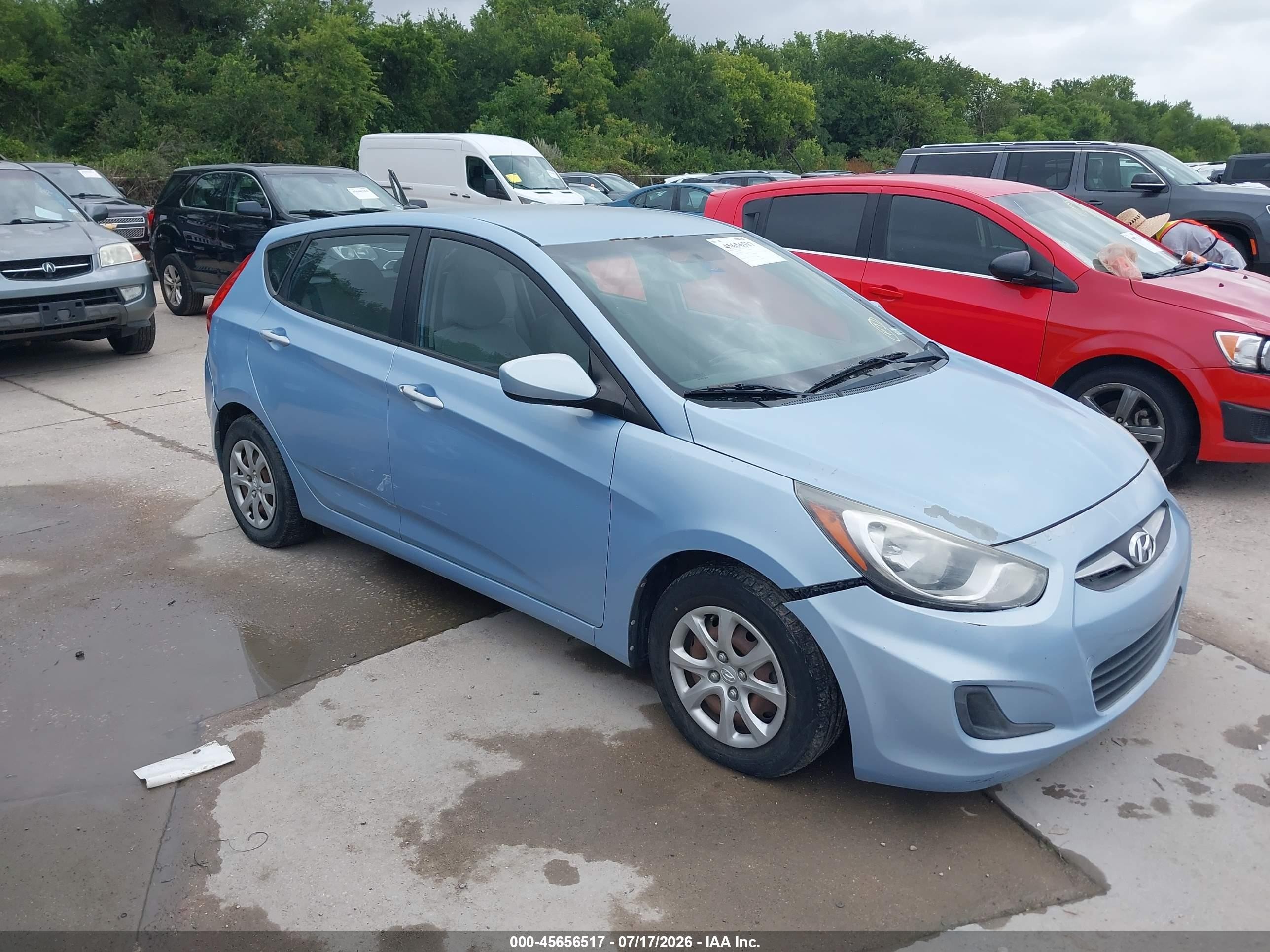 2014 Hyundai Accent GS, VIN KMHCT5AE5EU141377 — Normal wear