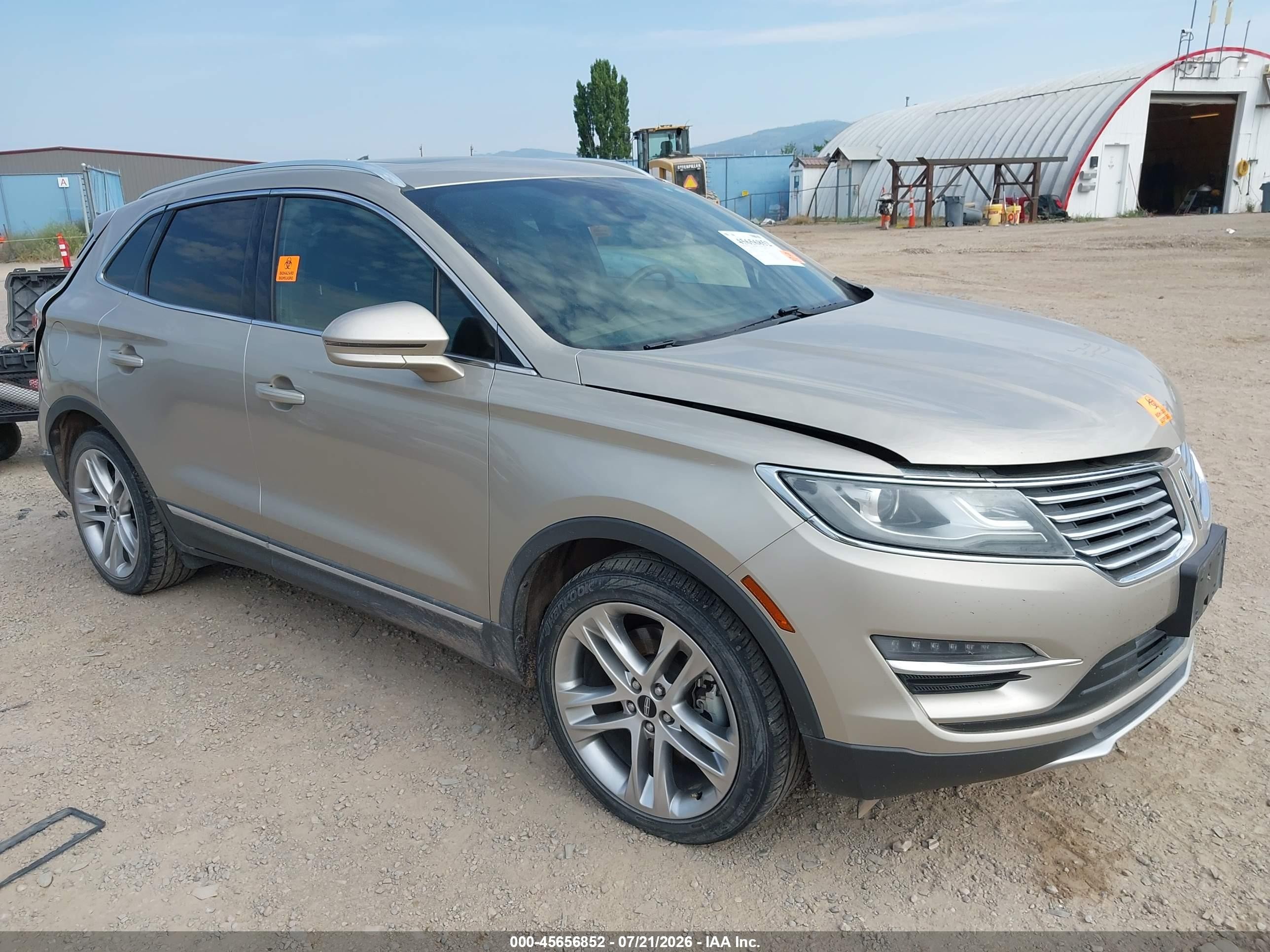 2015 Lincoln MKC, VIN 5LMTJ2AH8FUJ19029 — Rear end