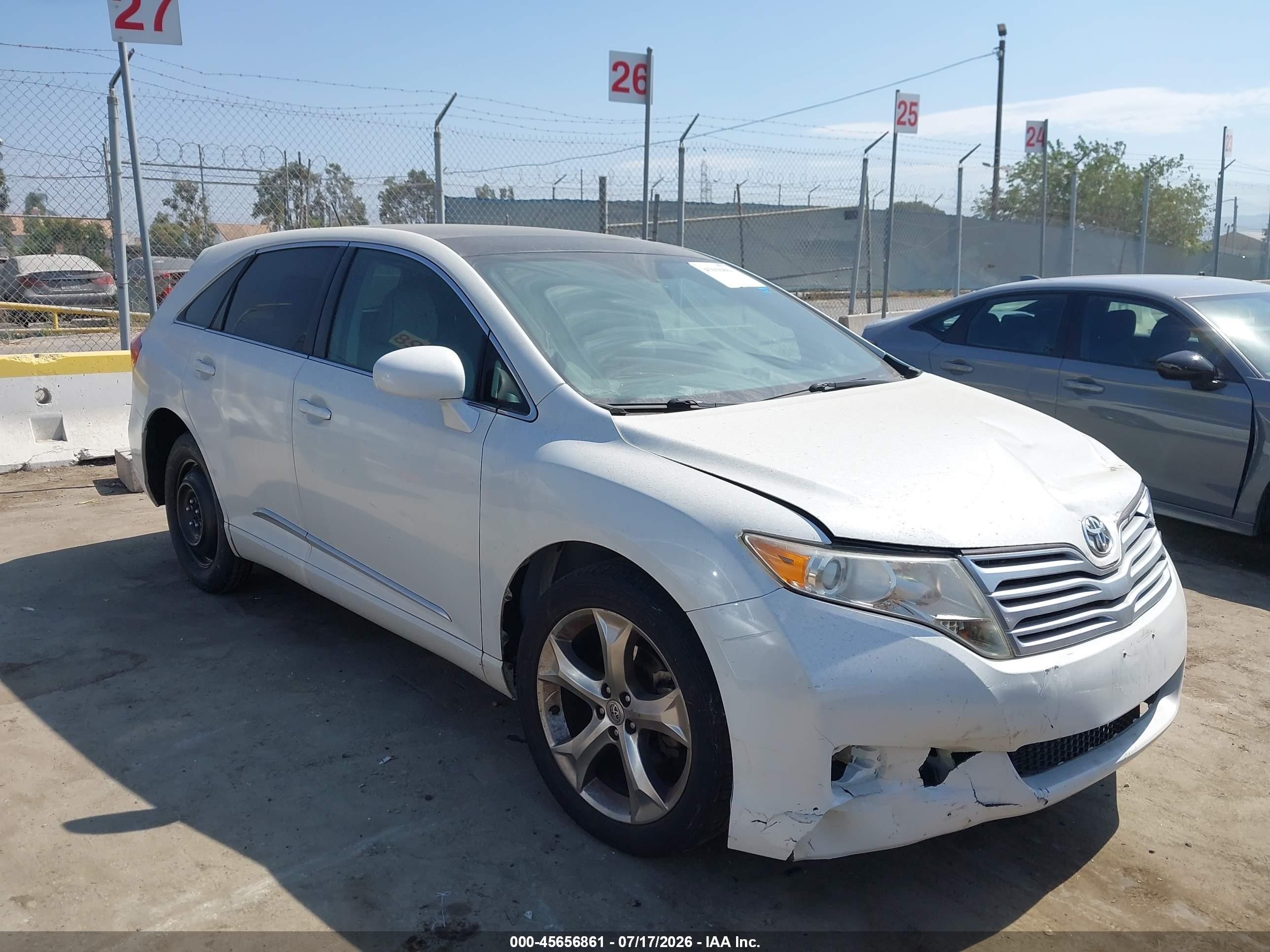 2010 Toyota Venza, VIN 4T3ZK3BB6AU033258 — Normal wear