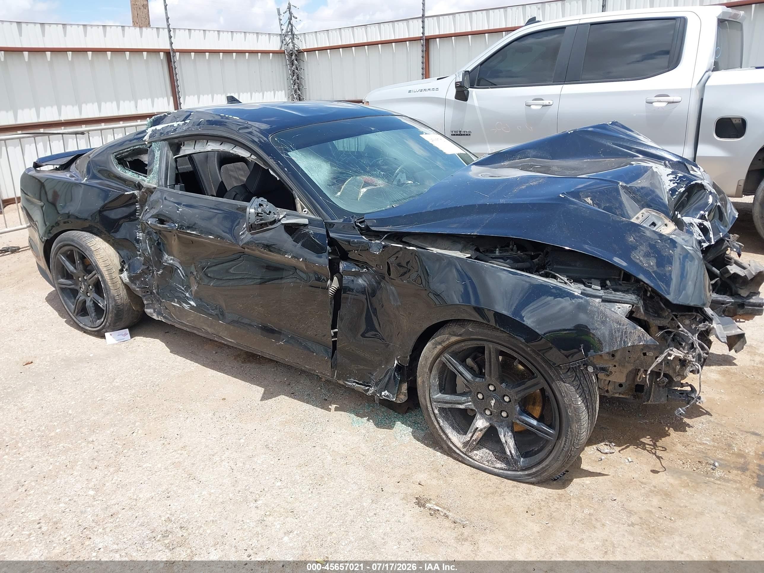 2020 Ford Mustang EcoBoost, VIN 1FA6P8TH9L5167413 — Front end