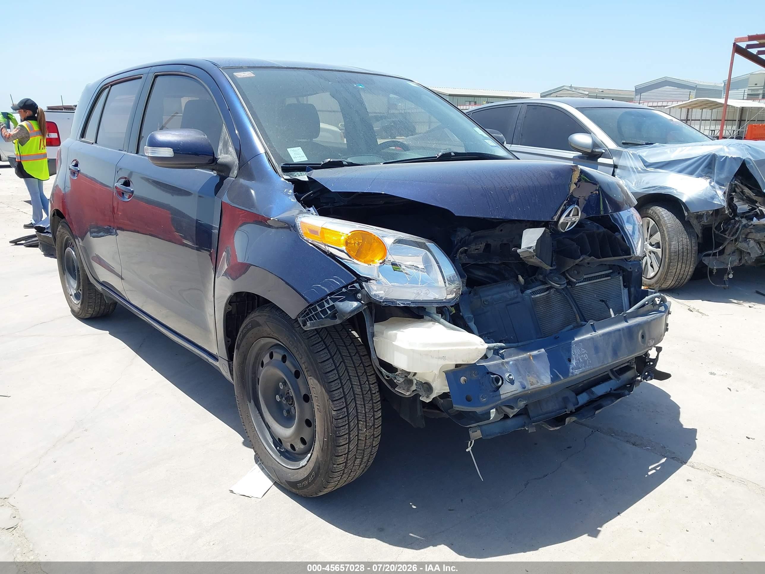 2010 Scion xD, VIN JTKKU4B45A1001461 — Front end