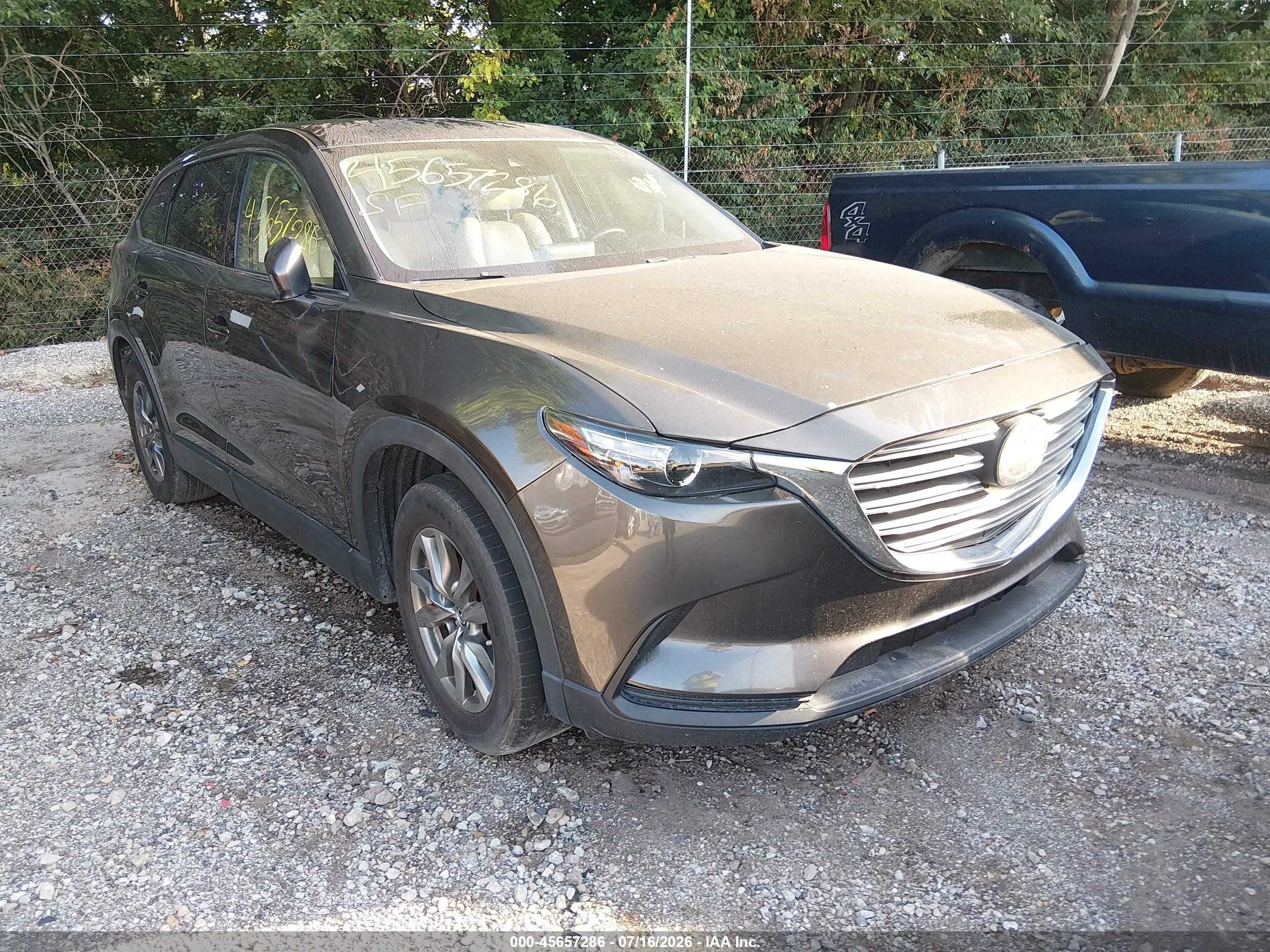 2018 Mazda CX-9 Touring, VIN JM3TCACY2J0210796 — Front end