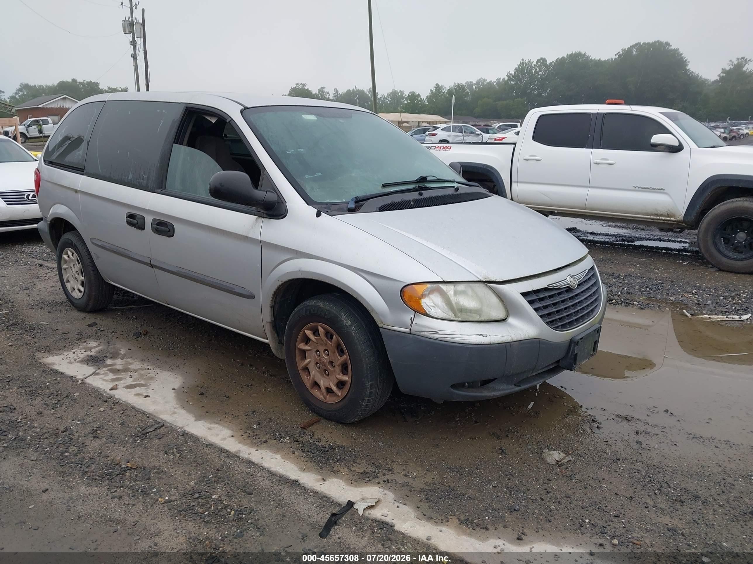 2002 Chrysler Voyager, VIN 1C4GJ25B72B740220 — Normal wear