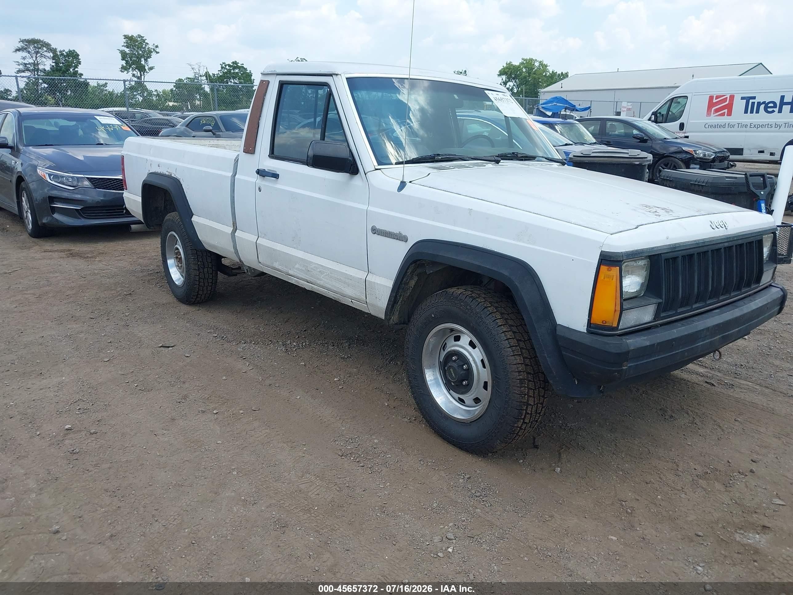 1989 Jeep Comanche, VIN 1J7FT26E6KL545716 — Rear end