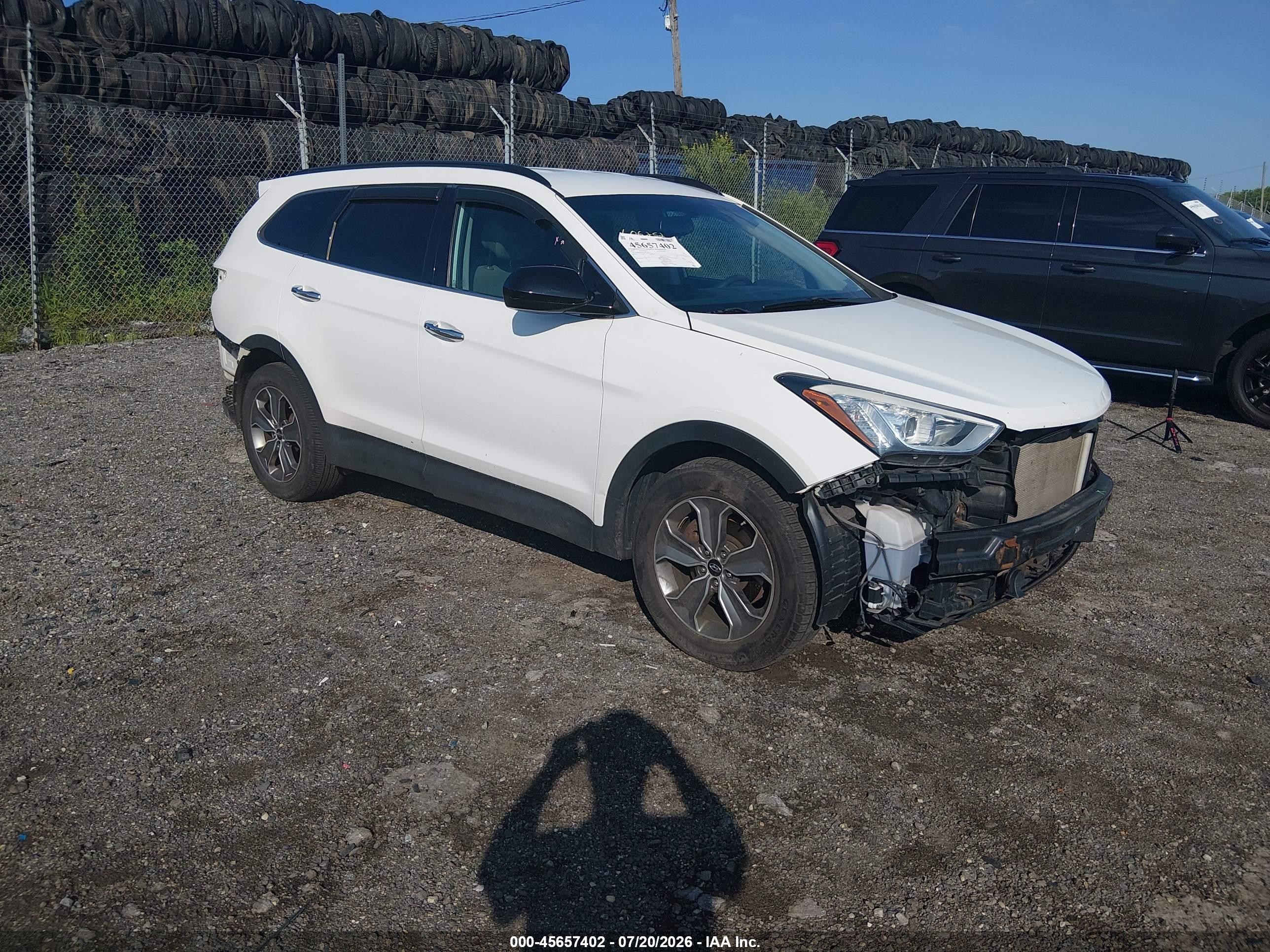 2016 Hyundai Santa Fe SE, VIN KM8SMDHF2GU156102 — All over