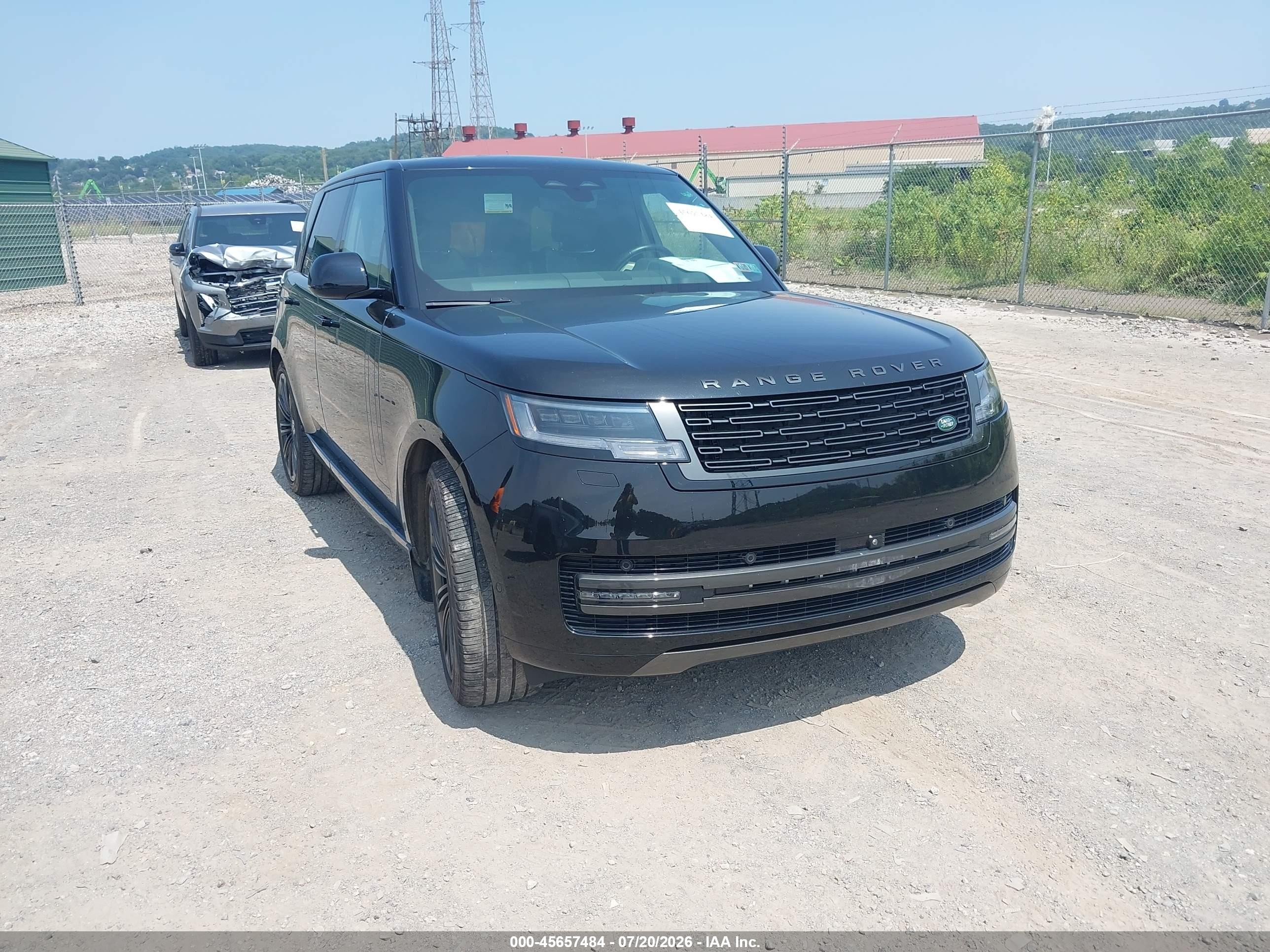 2024 Land Rover Range Rover SE, VIN SALKP9FU5RA215845 — Rear end