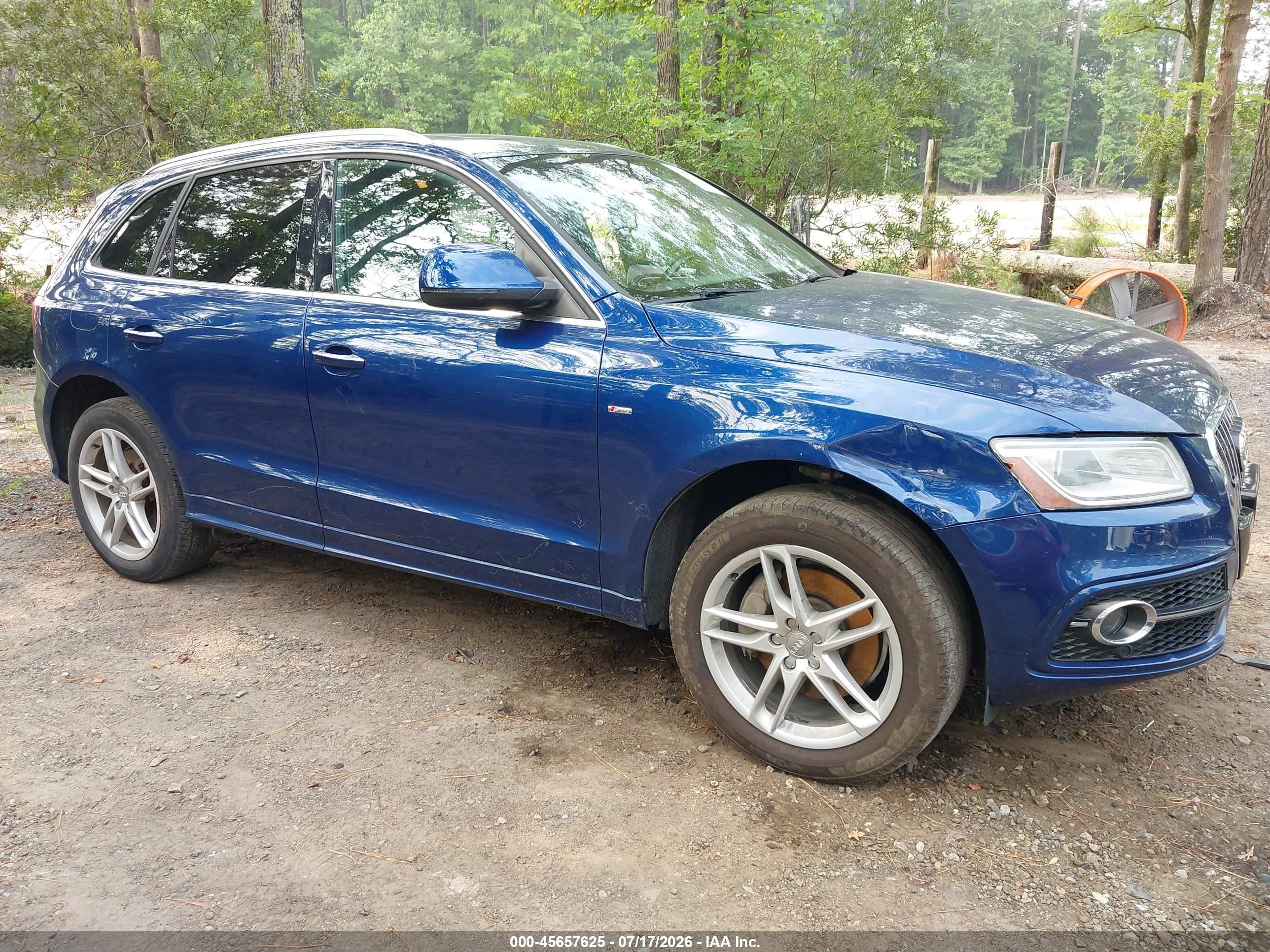 2015 Audi Q5 Premium Plus, VIN WA1DGAFP0FA019054 — Бок