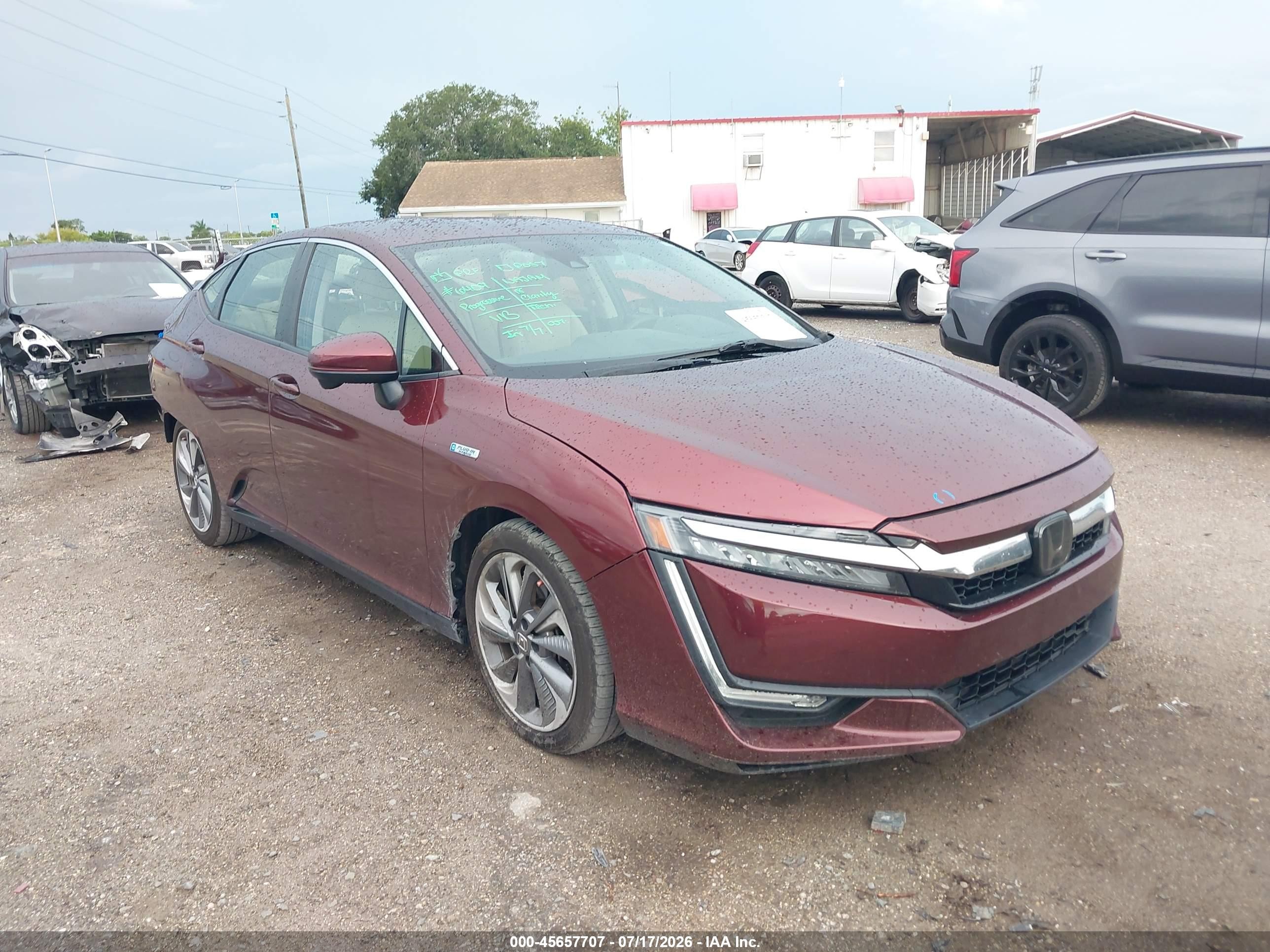 2018 Honda Clarity, VIN JHMZC5F19JC020404 — Rear end