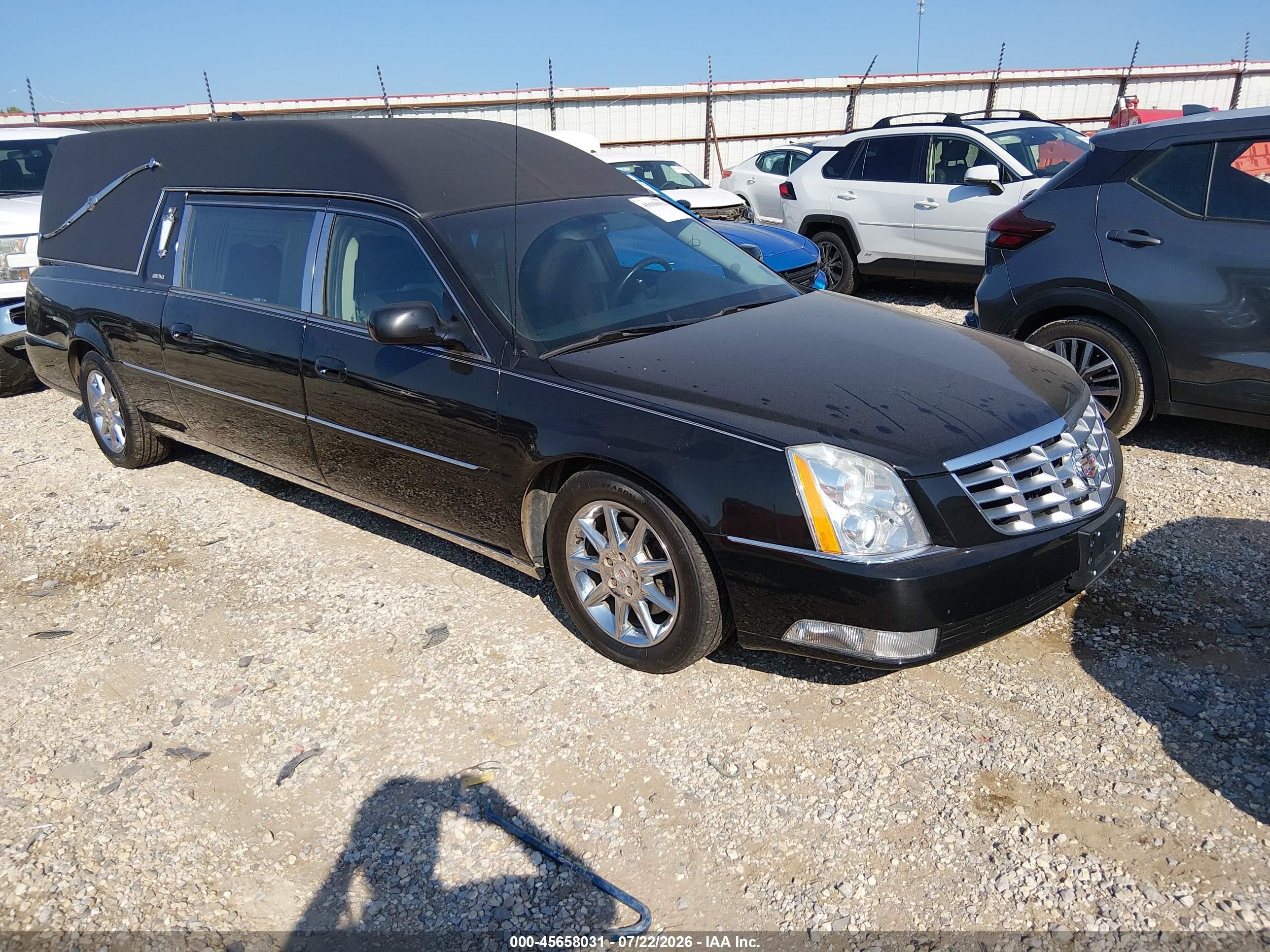 2011 Cadillac DTS Professional Limousine, VIN 1GE7K9C60BU600498 — Normal wear