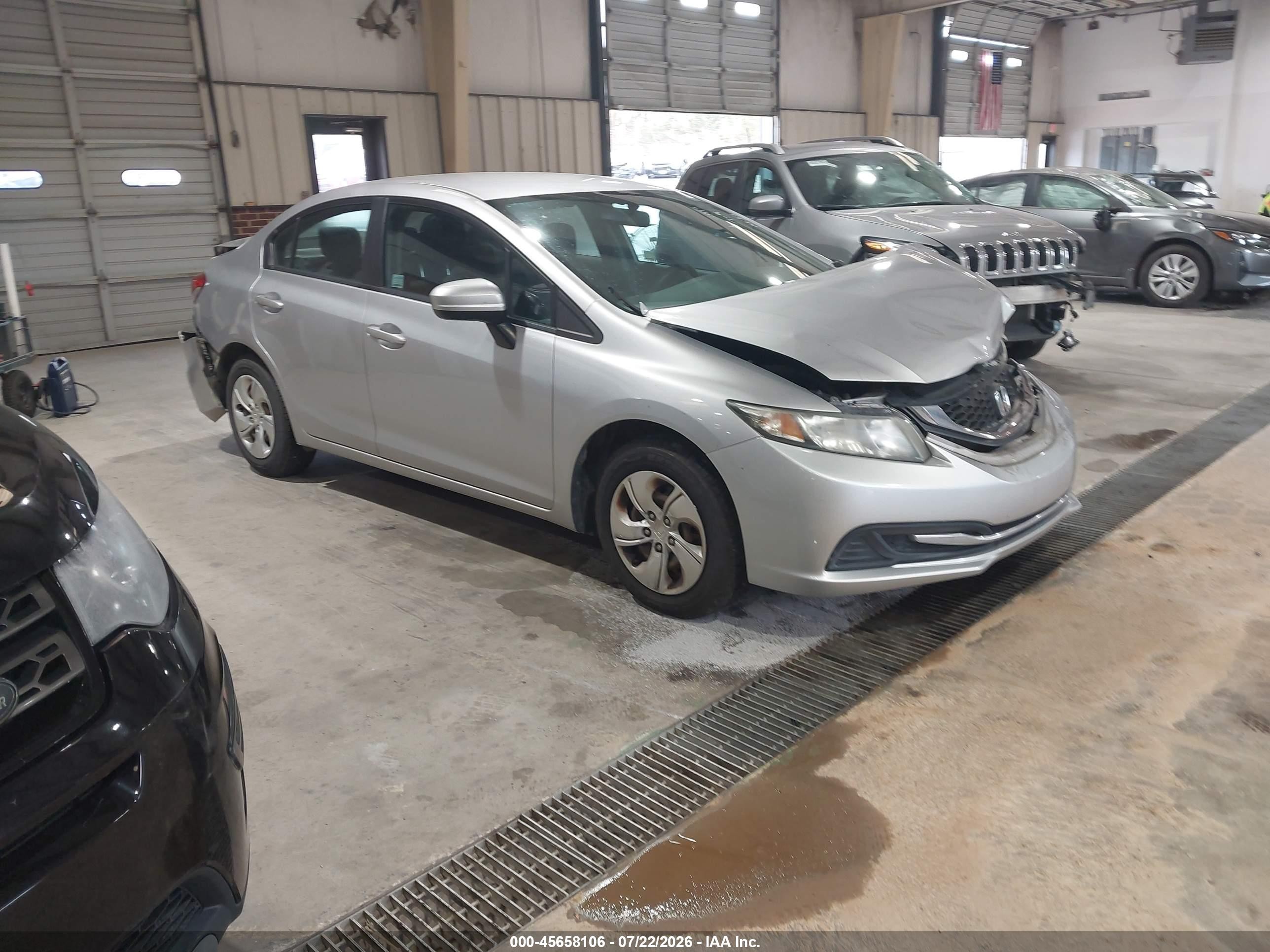 2014 Honda Civic LX, VIN 19XFB2F5XEE270046 — Front end